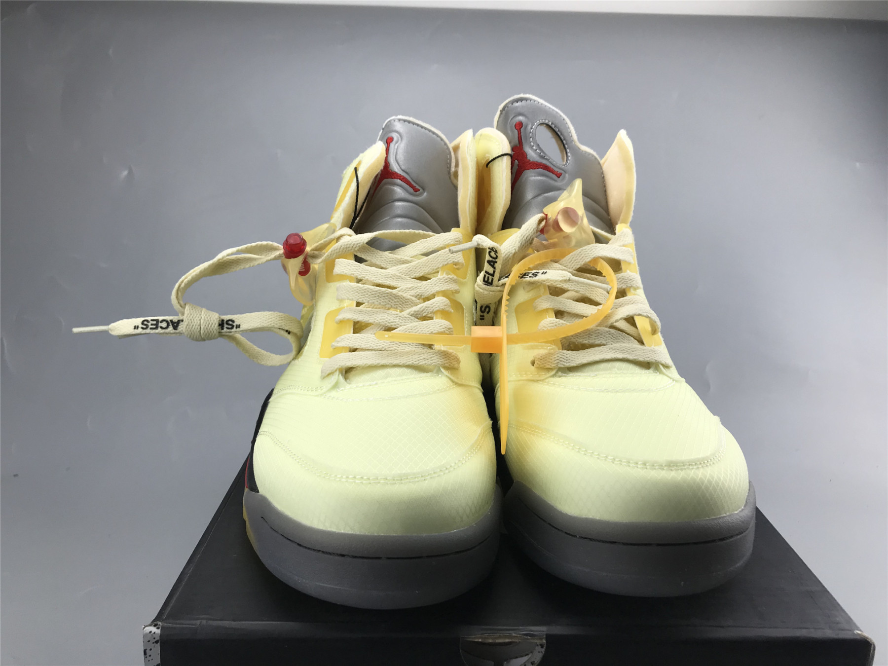 UA OFF-WHITE X AIR JORDAN 5 SP SAIL