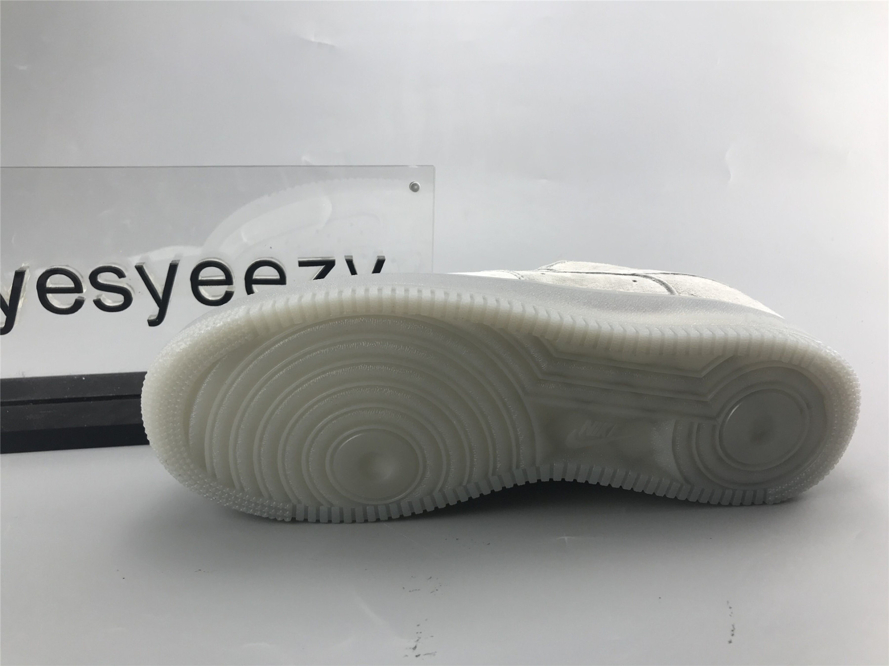 UA REIGNING CHAMP X NIKE AIR FORCE 1 HIGH 