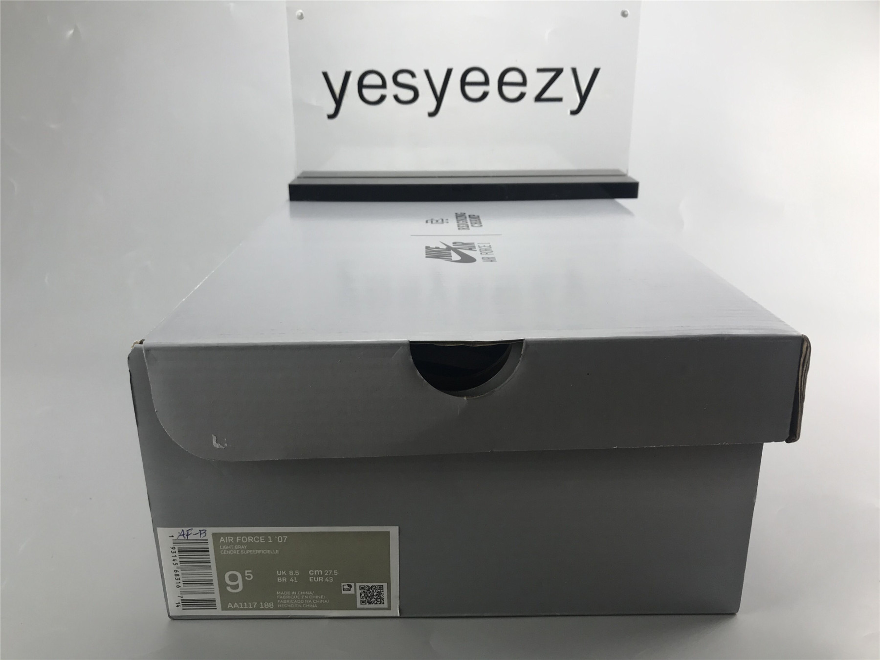 UA REIGNING CHAMP X NIKE AIR FORCE 1 HIGH 