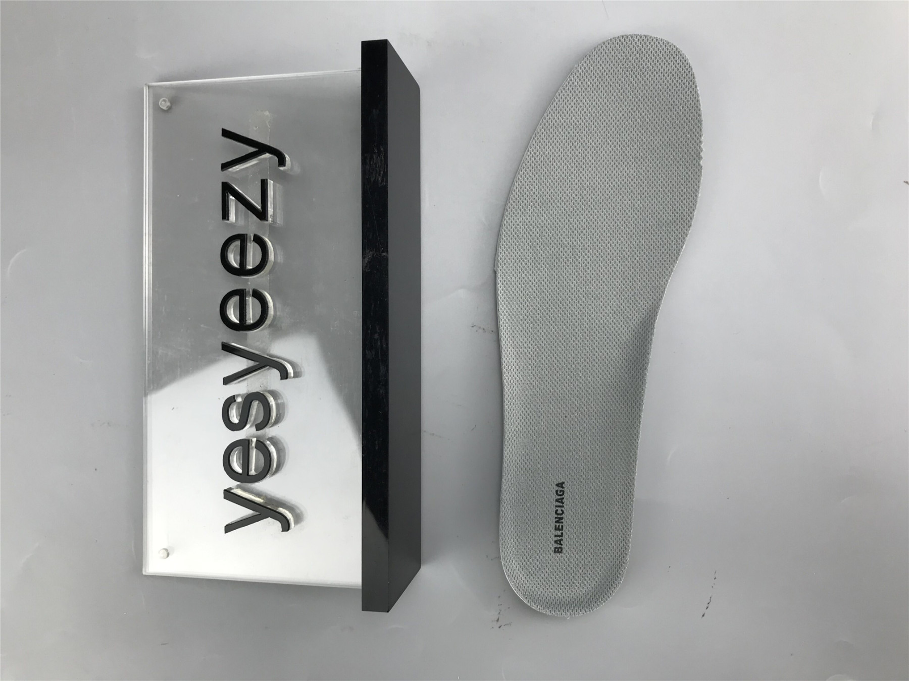 UA TRIPLE S SNEAKER ALLOVER LOGO GREY BLACK