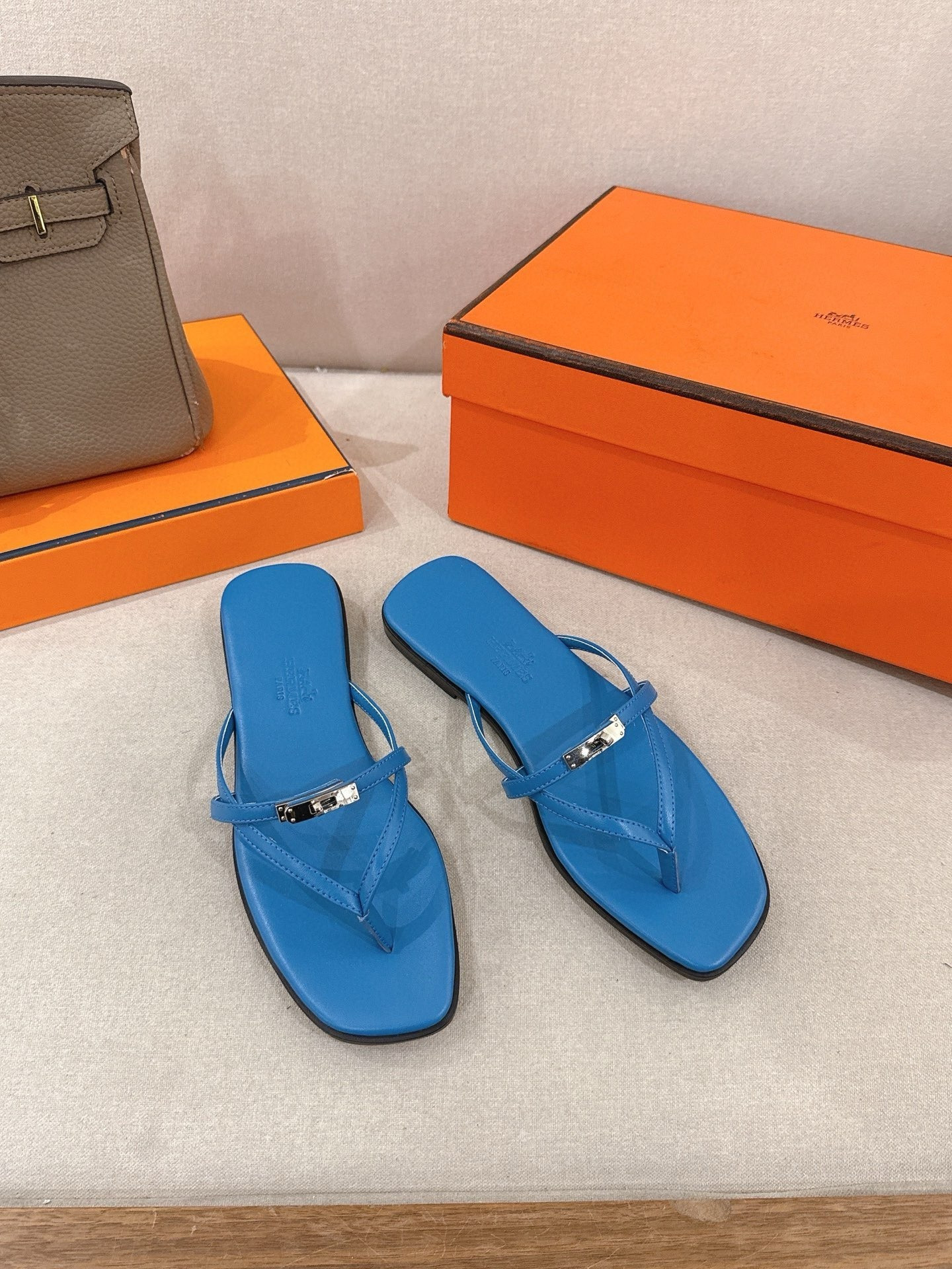 UA Hermès Miss Sandals