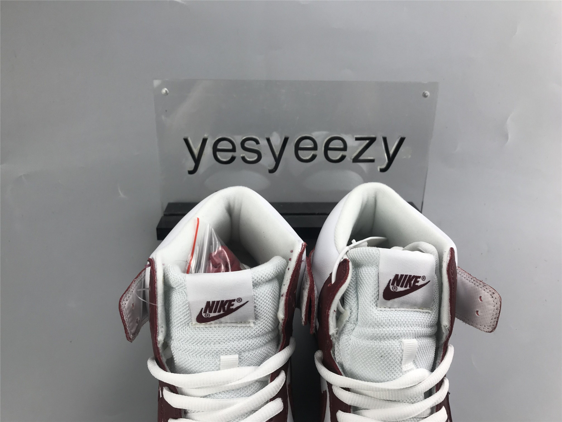 UA NIKE SB DUNK HIGH PRO