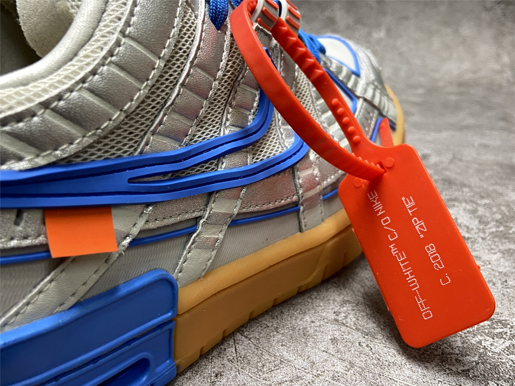 UA NIKE OFF-WHITE X AIR RUBBER DUNK UNIVERSITY BLUE