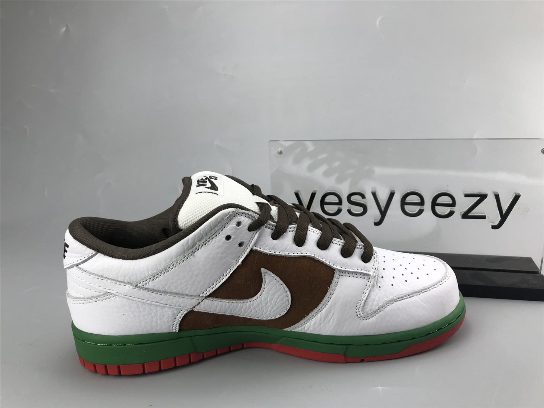 UA NIKE DUNK LOW PRO SB 