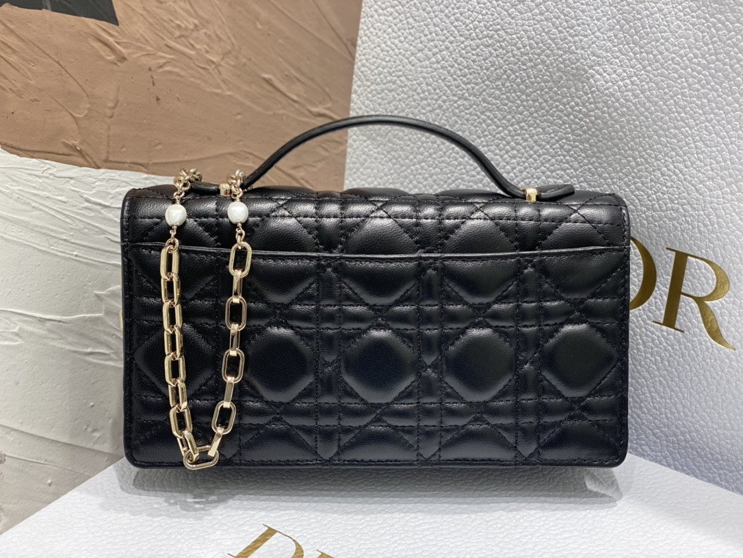 MISS D10r MINI BAG Black Cannage Lambskin S0980ONMJ_M900 21 x 11.5 x 4.5 cm