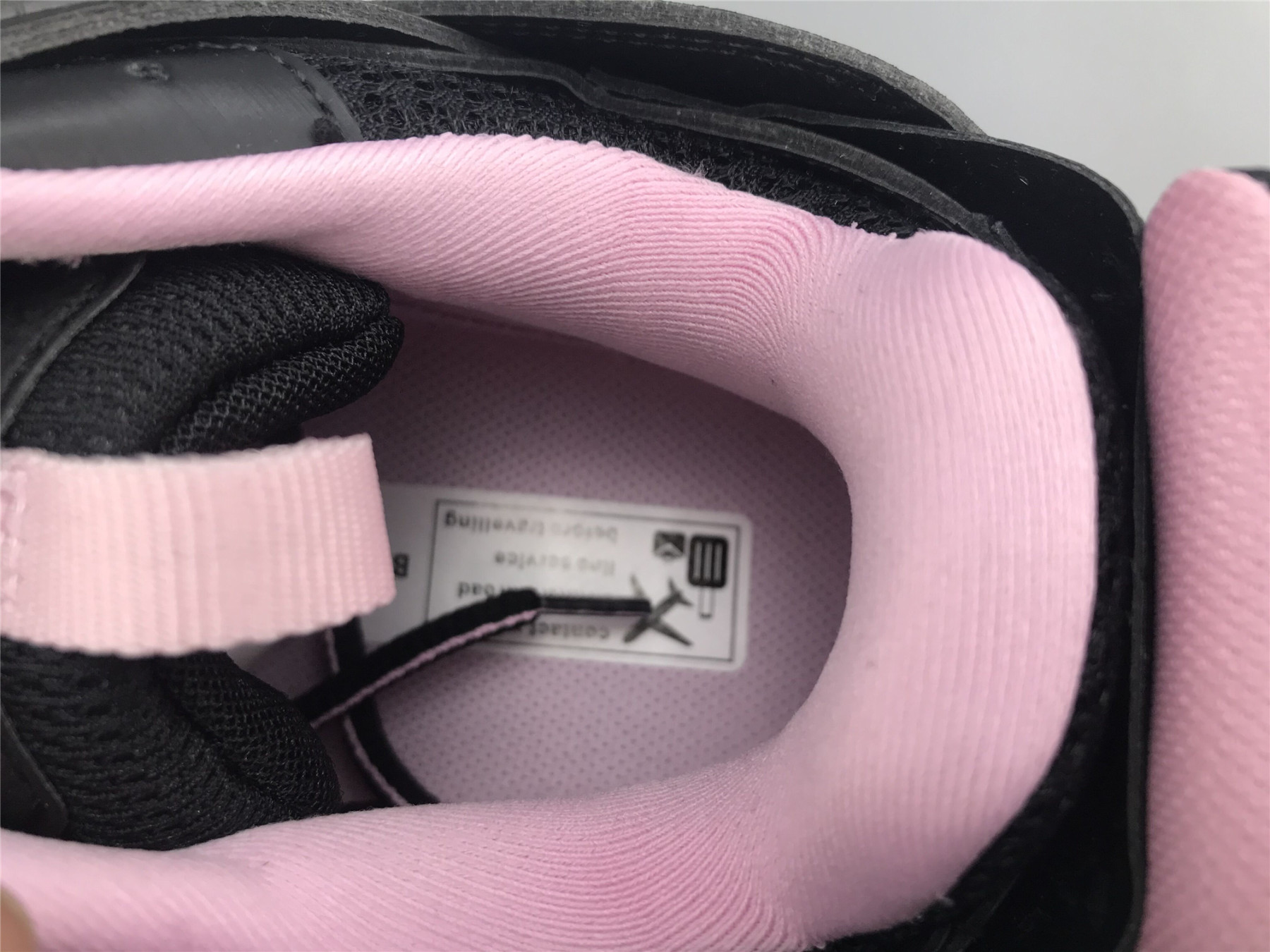 UA TRACK TRAINER BLACK PINK WITH LED LIGHTS