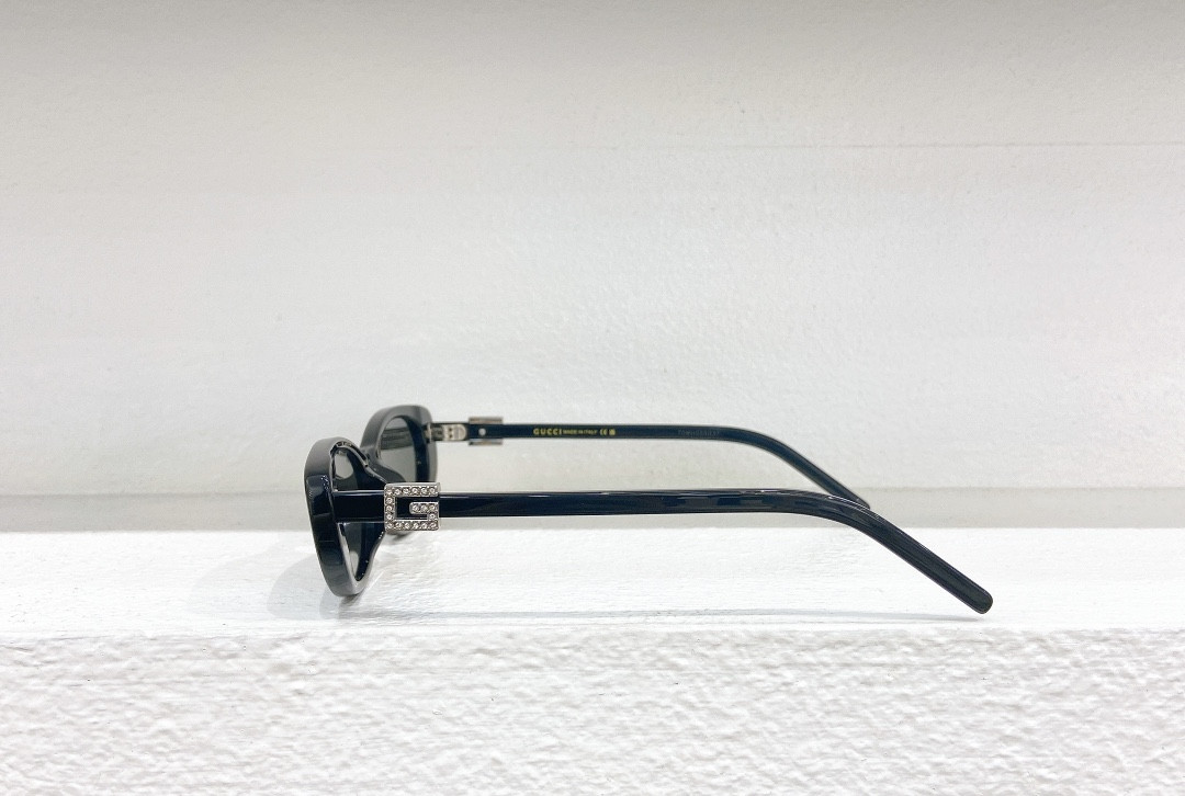 Gvc*1 Glasses GG 1680S 52-17-140