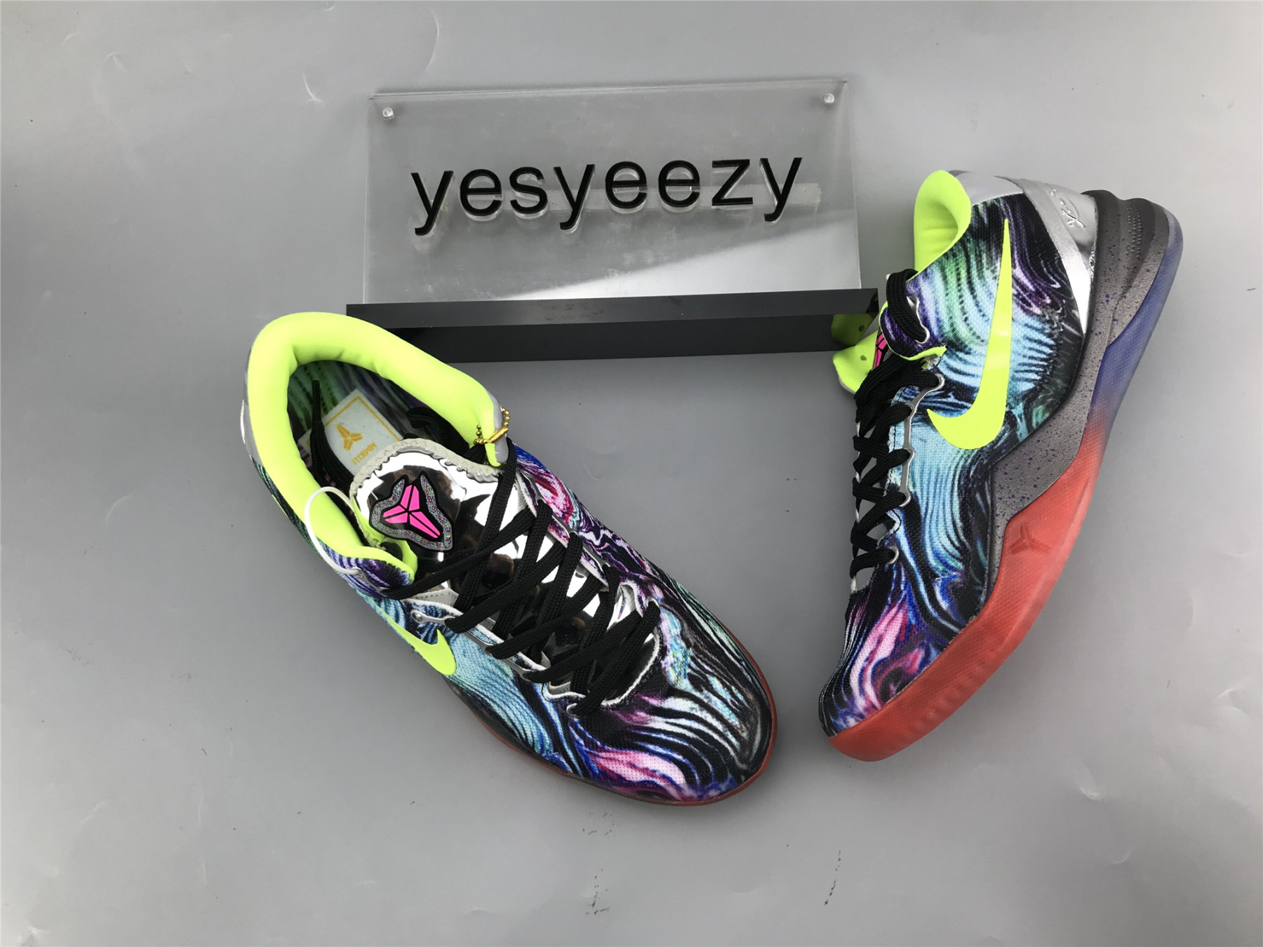 UA NIKE KOBE 8 SYSTEM 