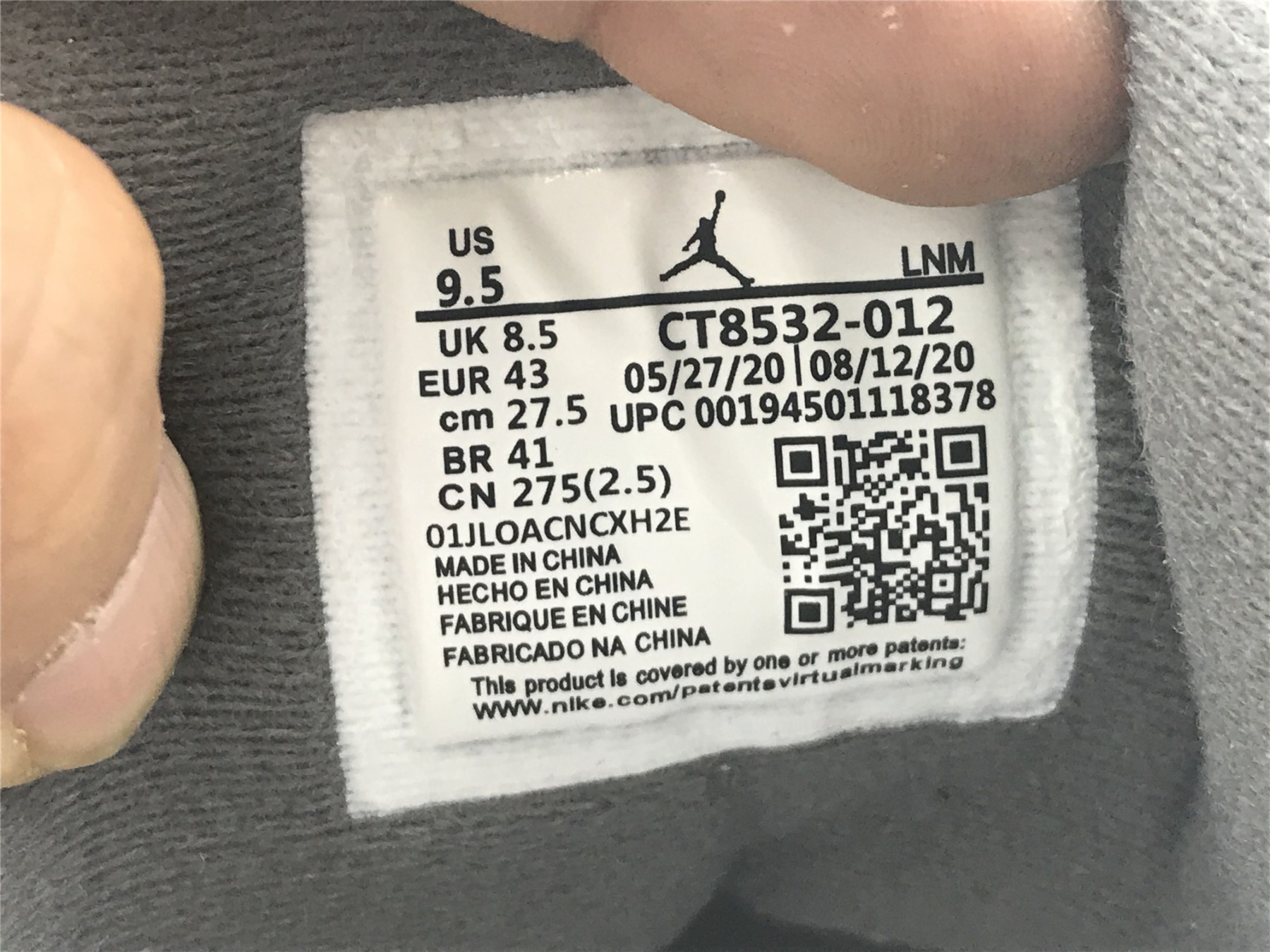 UA AIR JORDAN 3 RETRO 