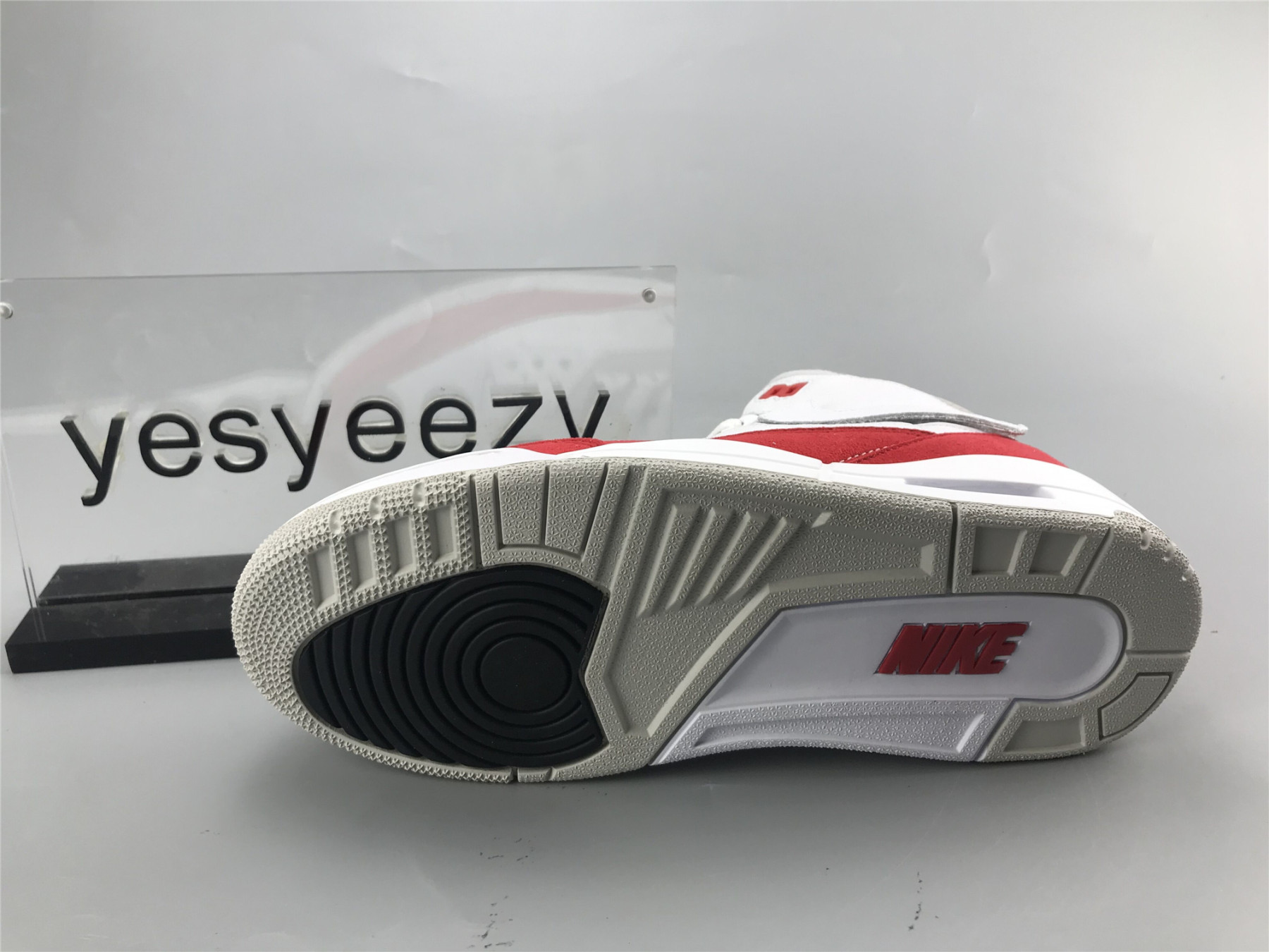 UA AIR JORDAN 3 RETRO TINKER 