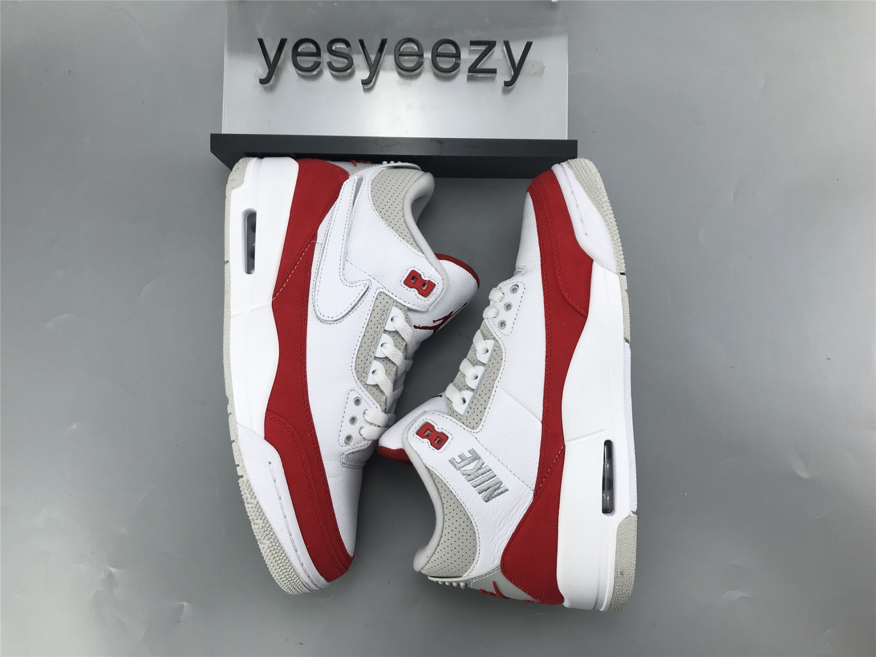 UA AIR JORDAN 3 RETRO TINKER 