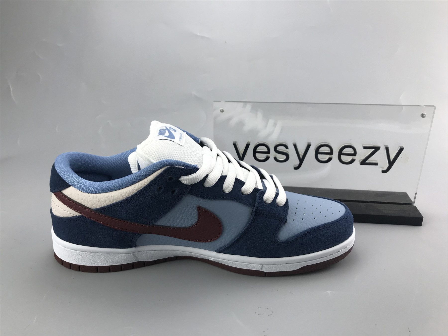 UA NIKE DUNK LOW PREMIUM SB 