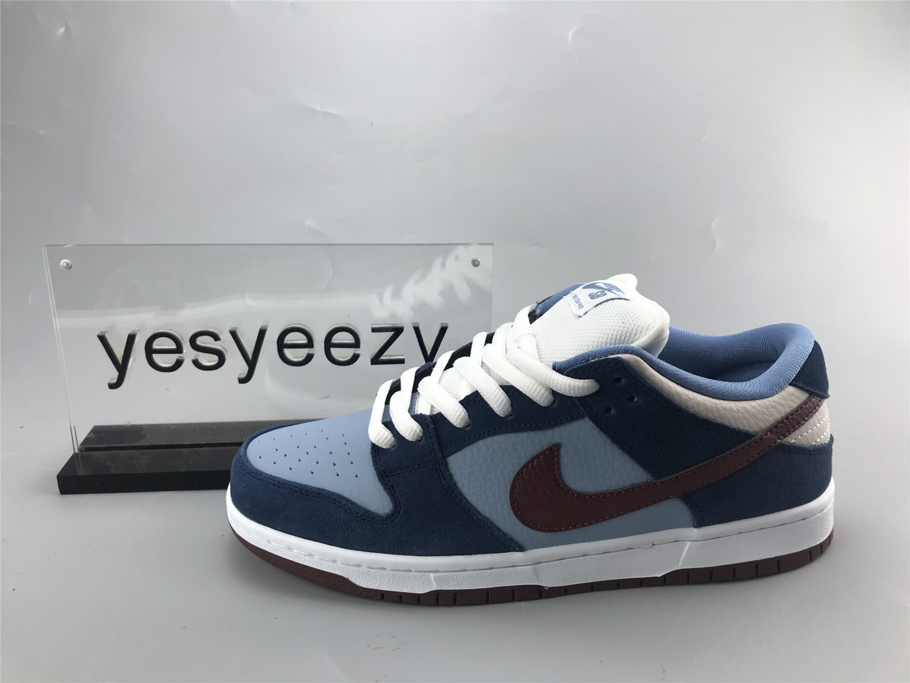 UA NIKE DUNK LOW PREMIUM SB 