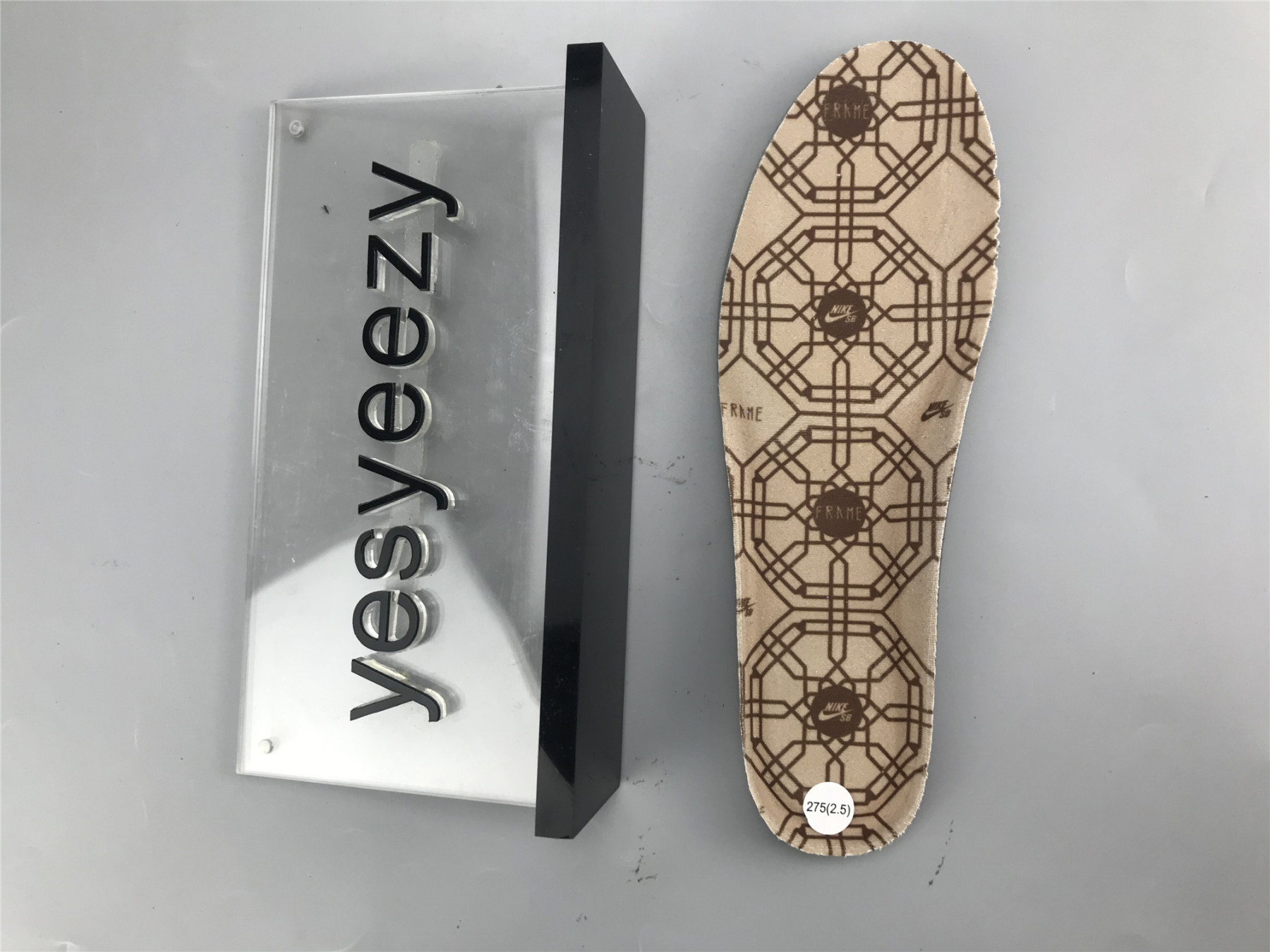 UA NIKE FRAME SKATE X DUNK LOW SB "HABIBI"