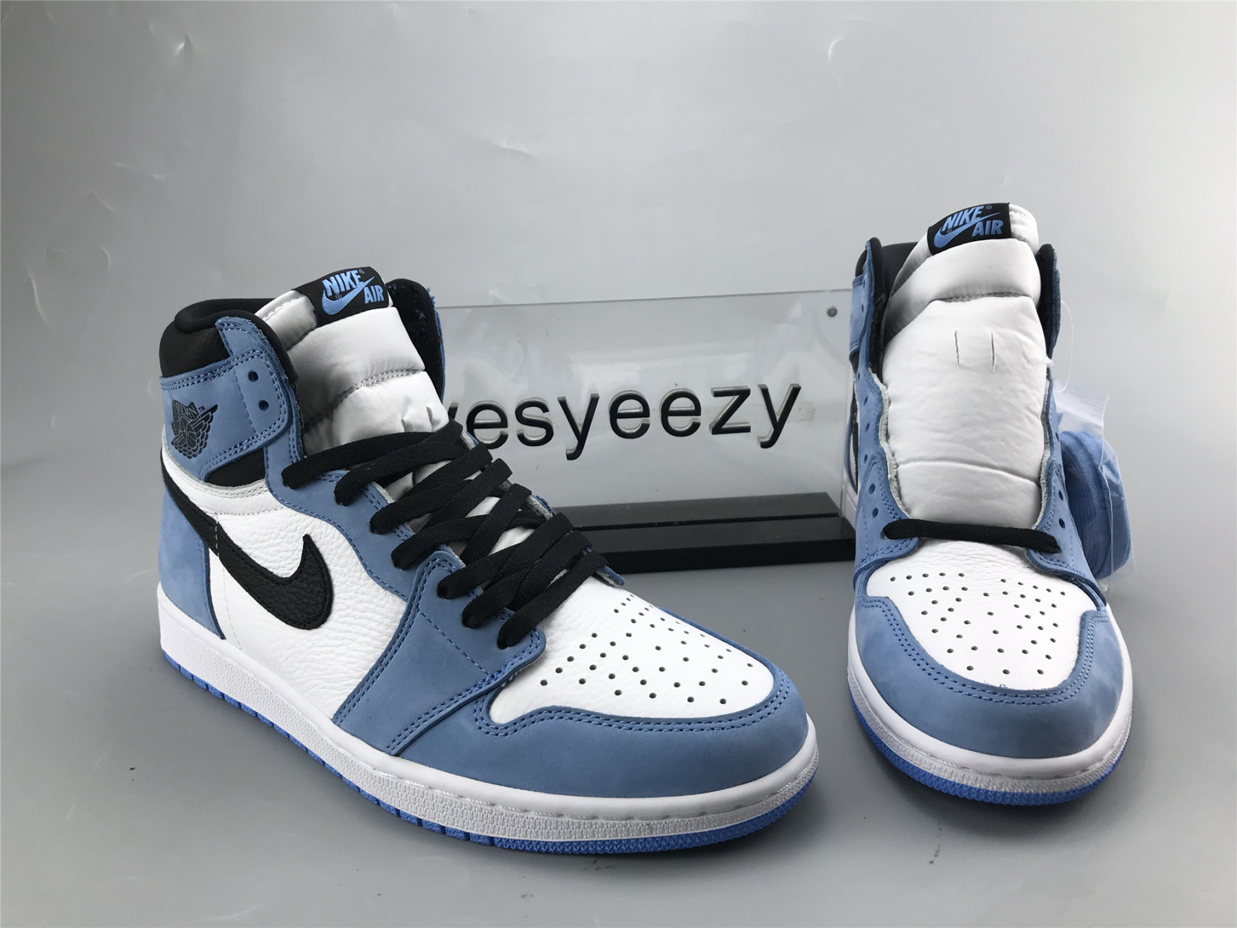 UA AIR JORDAN 1 RETRO HIGH OG 