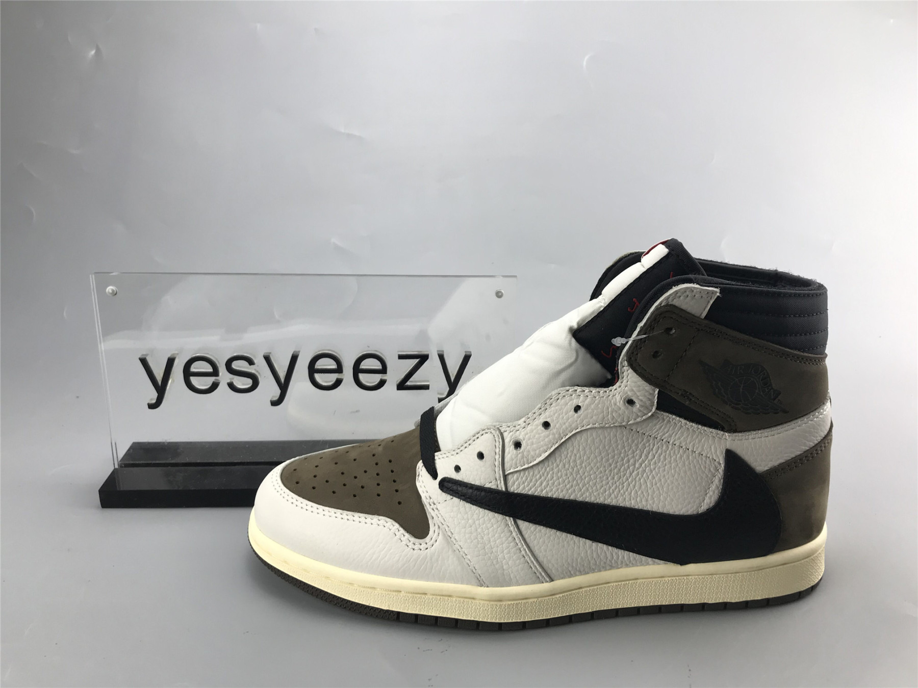 UA TRAVIS SCOTT X AIR JORDAN 1 HIGH "REVERSE"