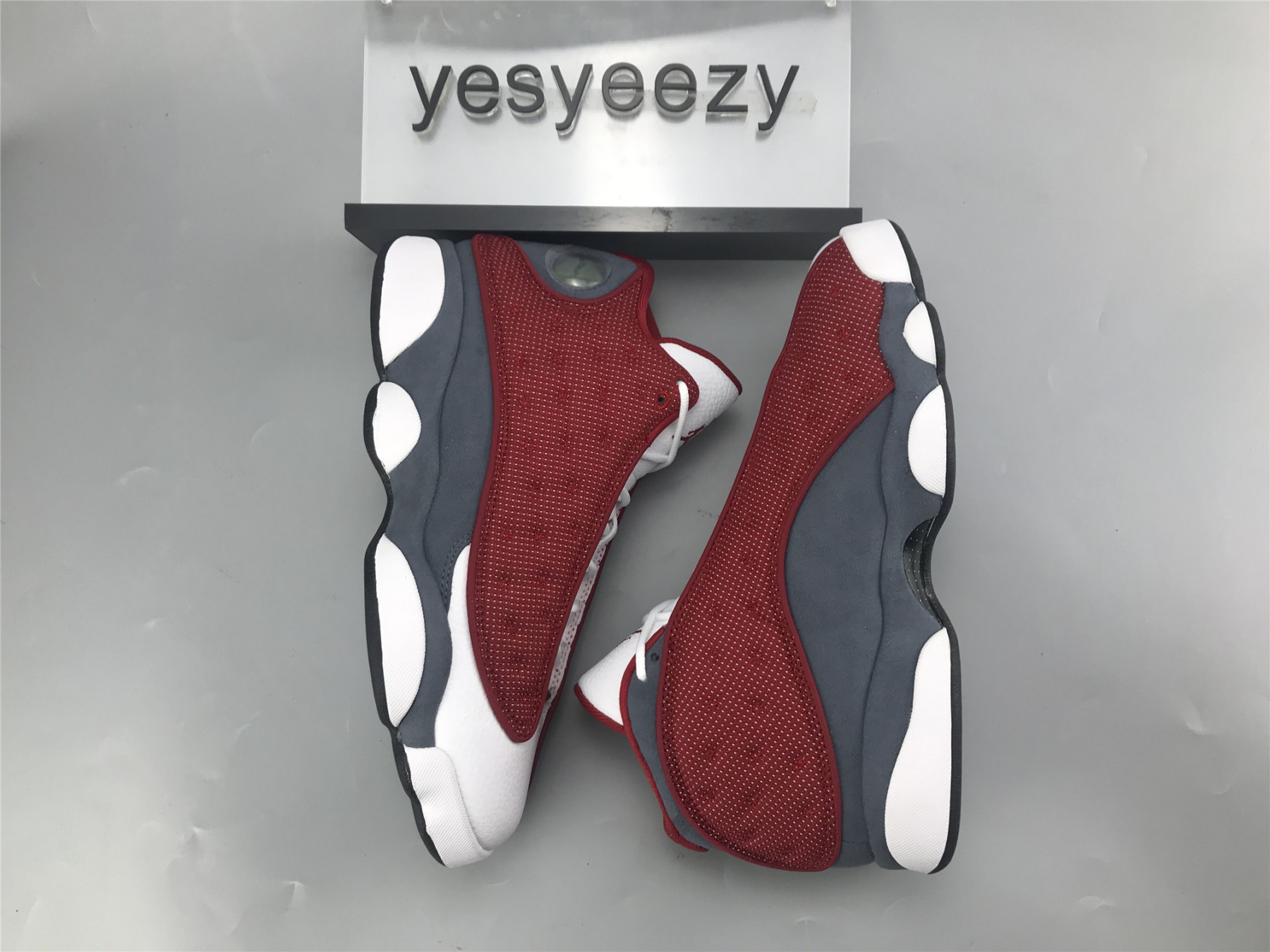 UA AIR JORDAN 13 RETRO 