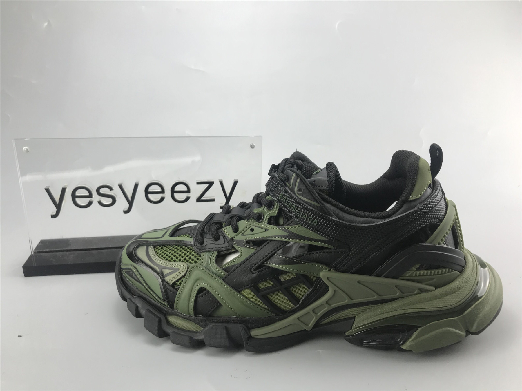 UA TRACK 2 TRAINER BICOLOR KHAKI