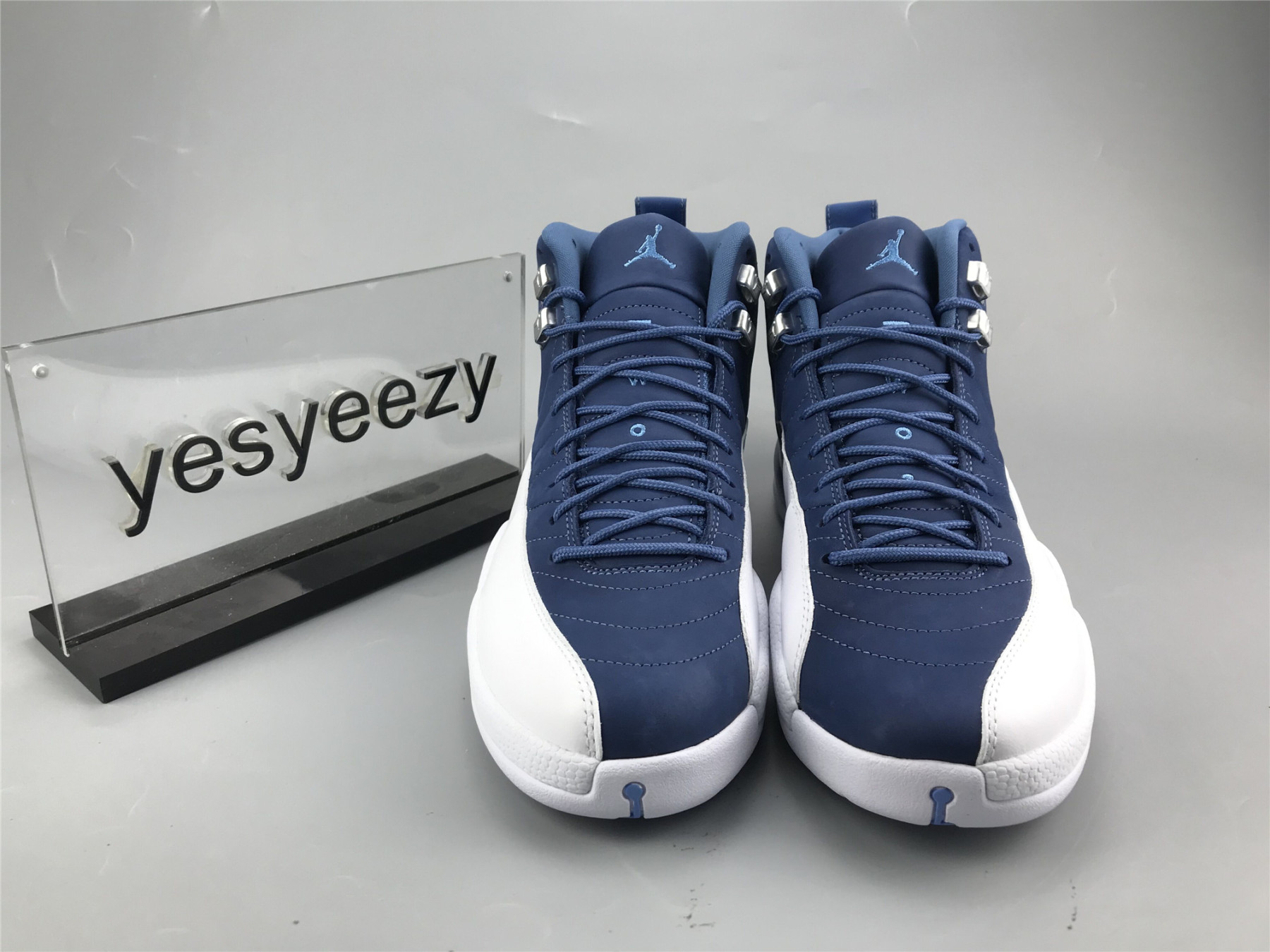 UA AIR JORDAN 12 RETRO 