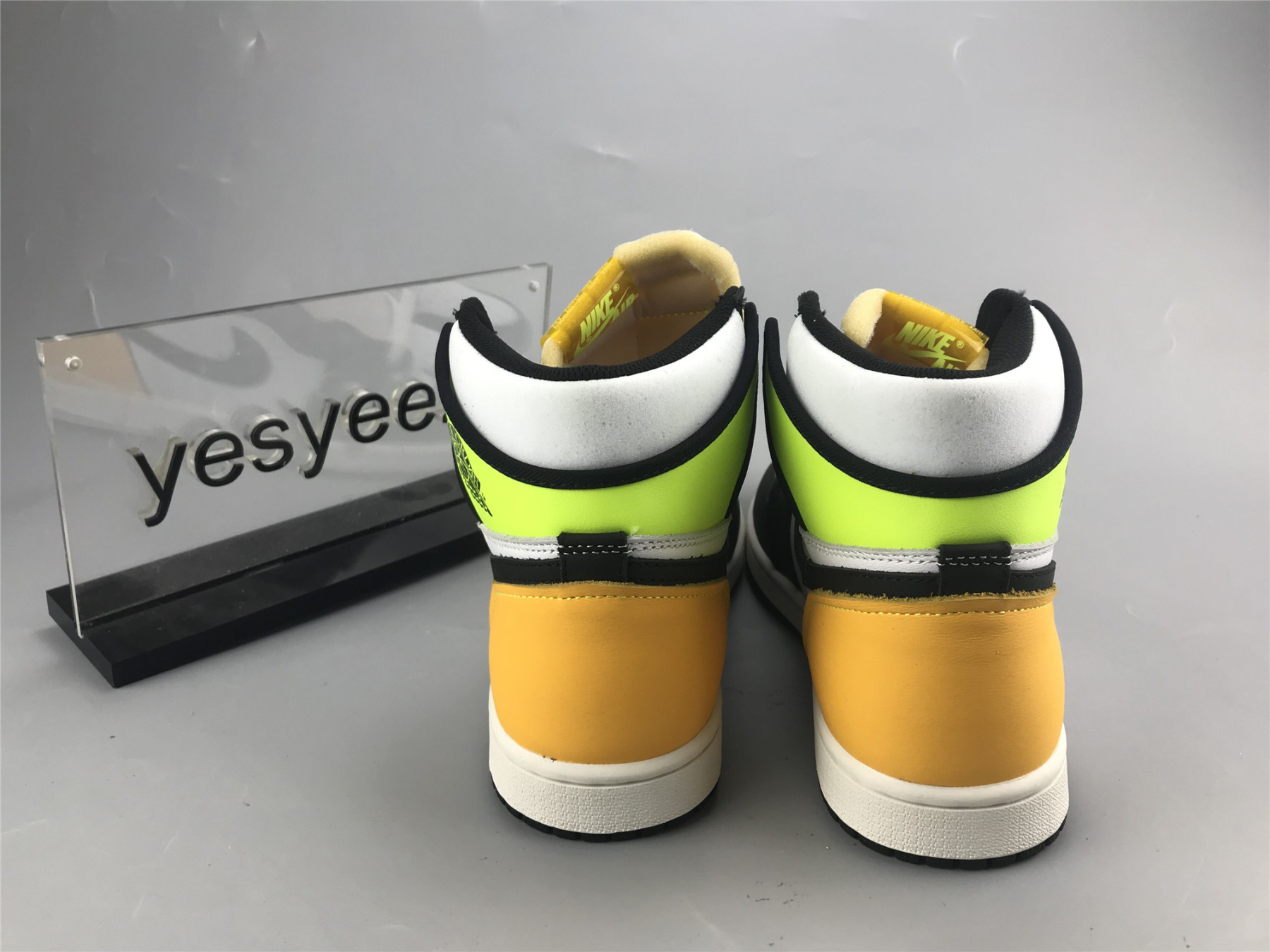 UA AIR JORDAN 1 RETRO HIGH OG 