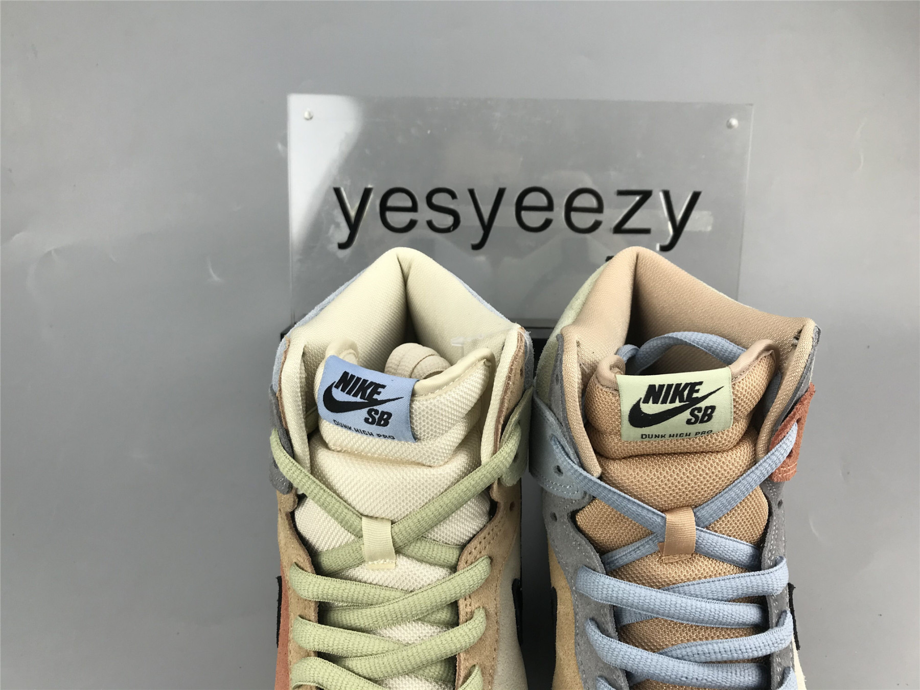 UA NIKE DUNK HIGH SB SPECTRUM