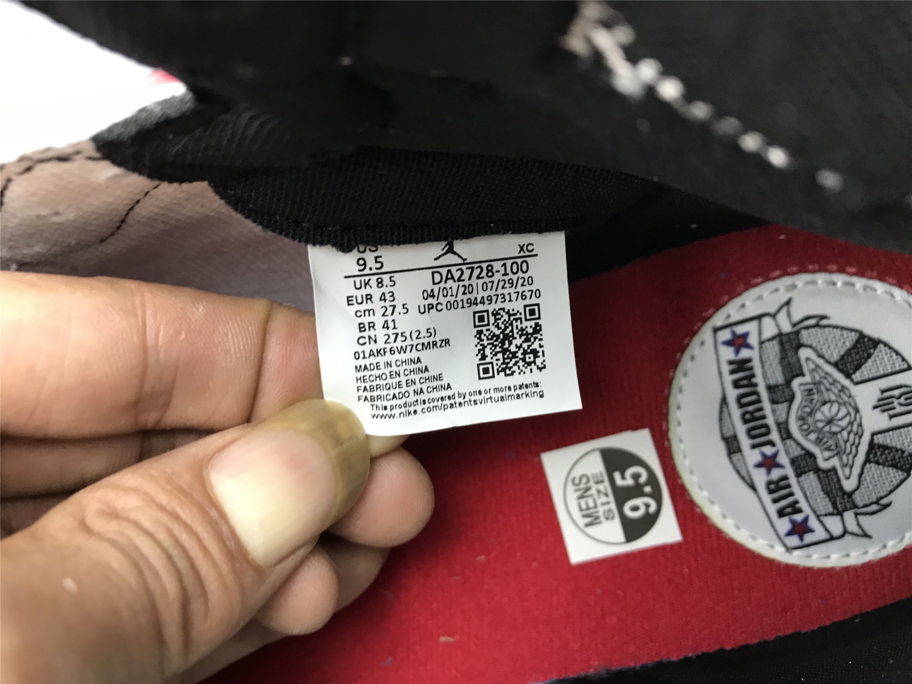 UA TROPHY ROOM X AIR JORDAN 1 RETRO HIGH OG SP 