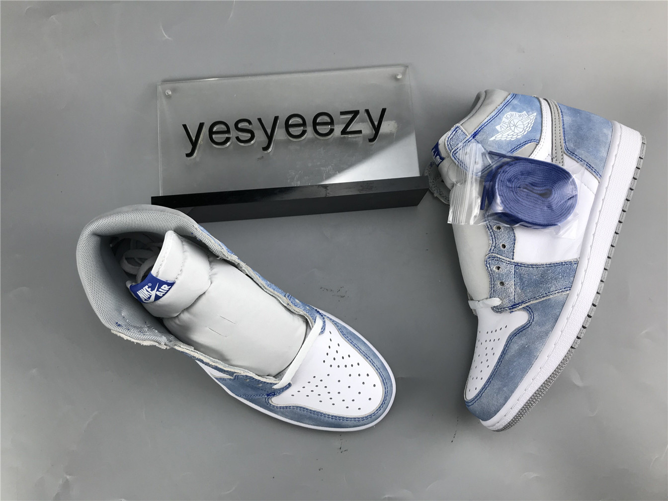 UA AIR JORDAN 1 RETRO HIGH OG 