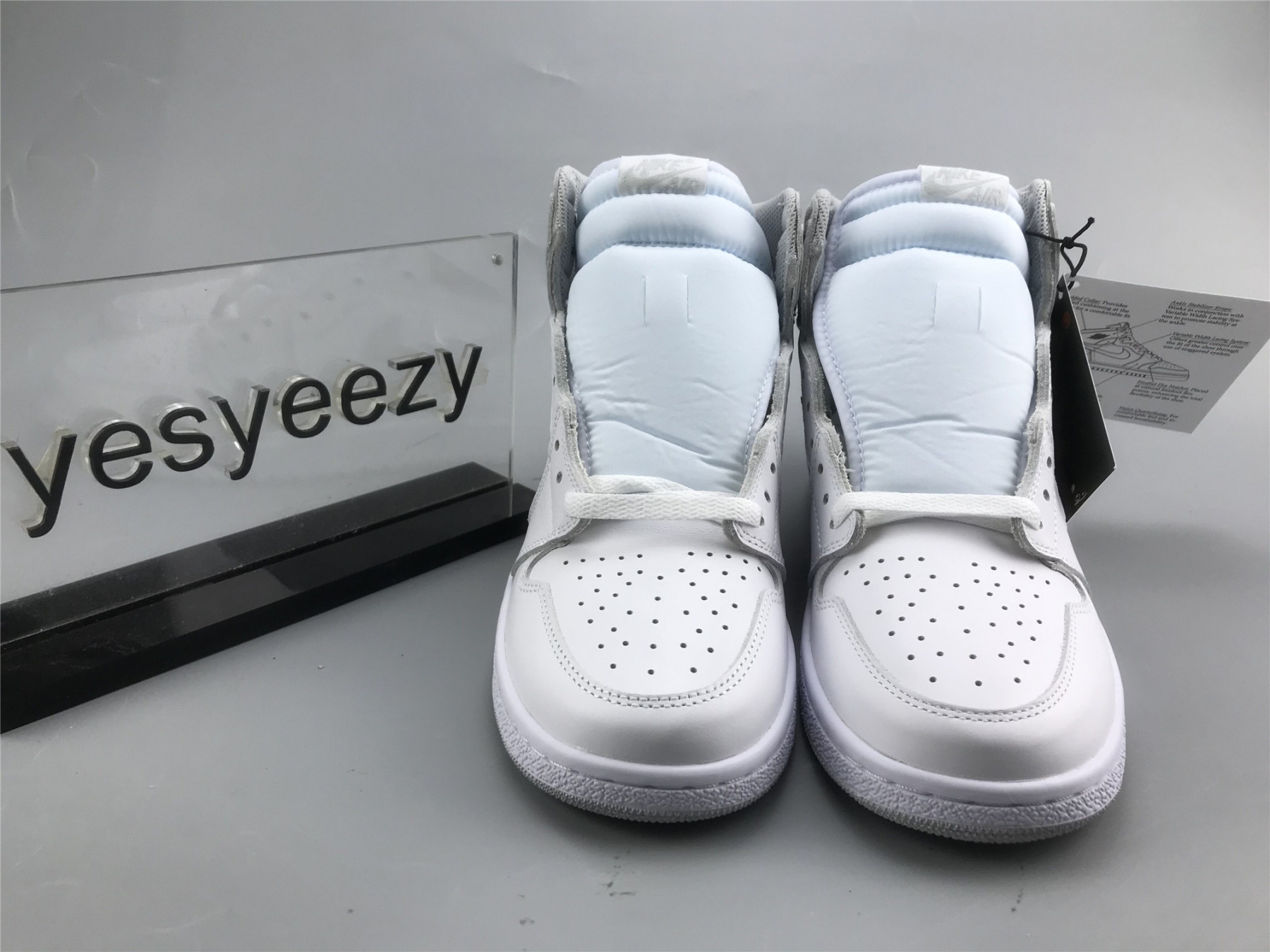 UA AIR JORDAN 1 RETRO HIGH 