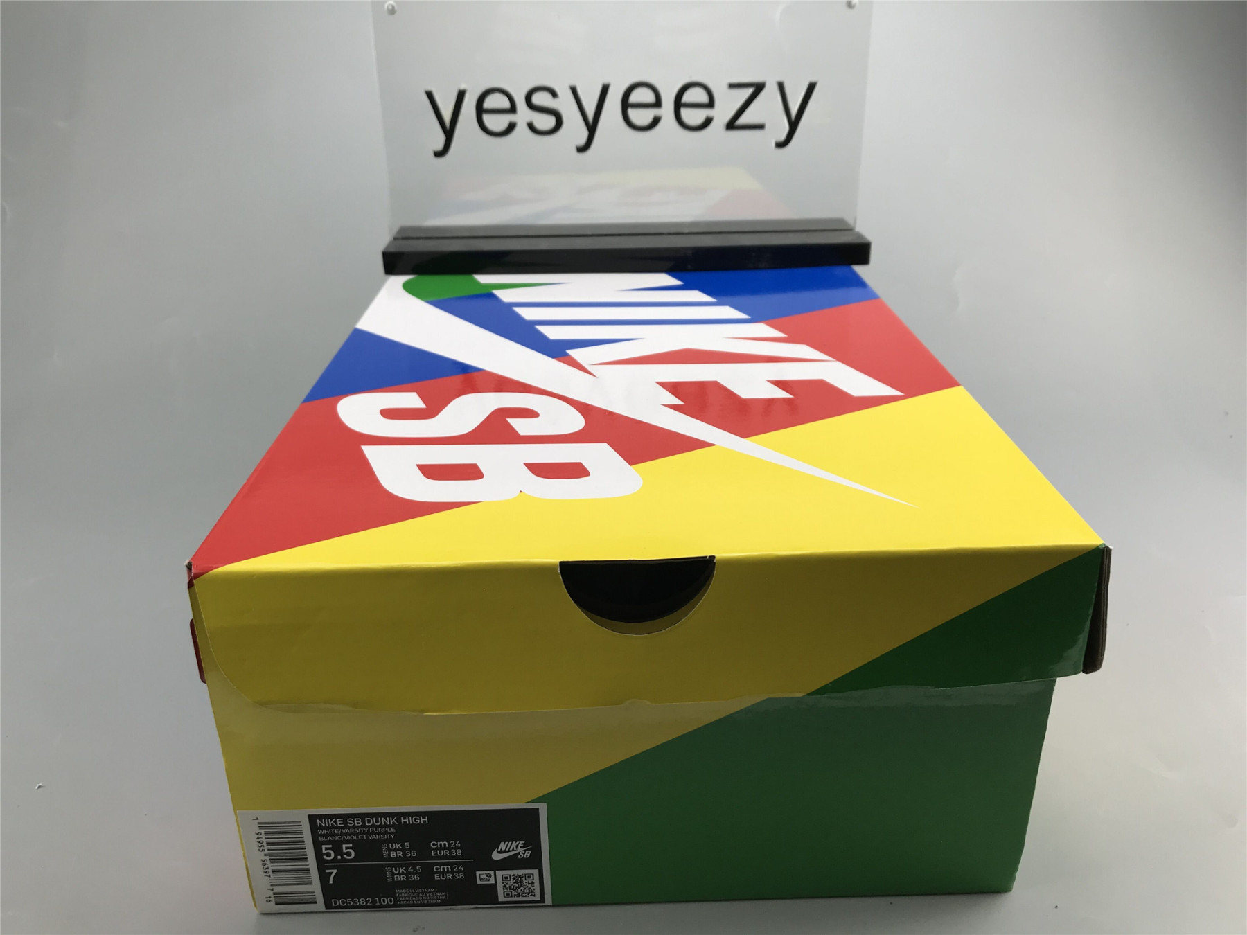 UA NIKE WMNS DUNK HIGH 