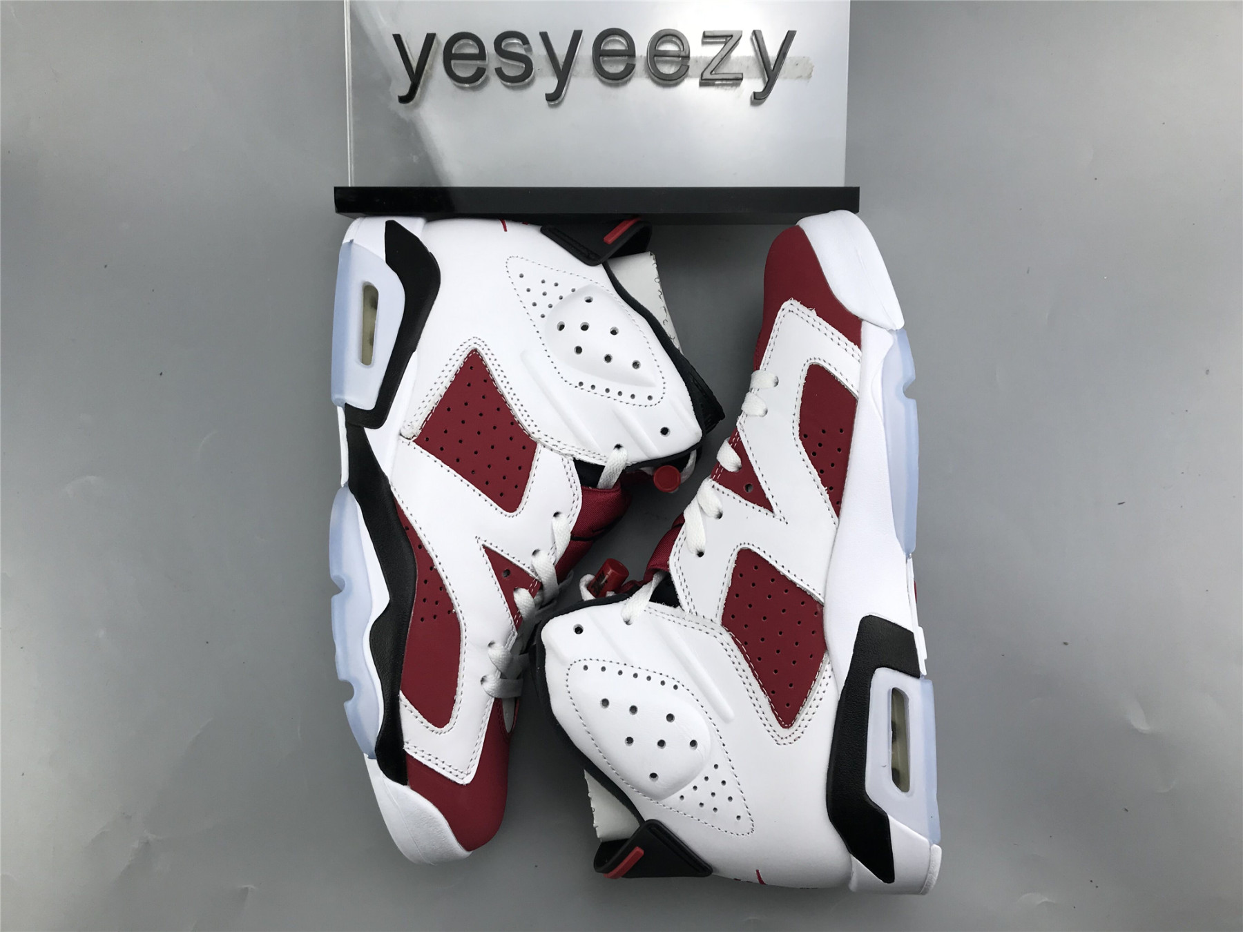 UA AIR JORDAN 6 RETRO OG 