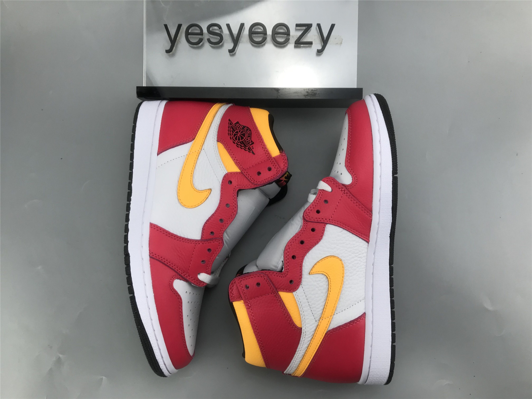 UA AIR JORDAN 1 RETRO HIGH OG 