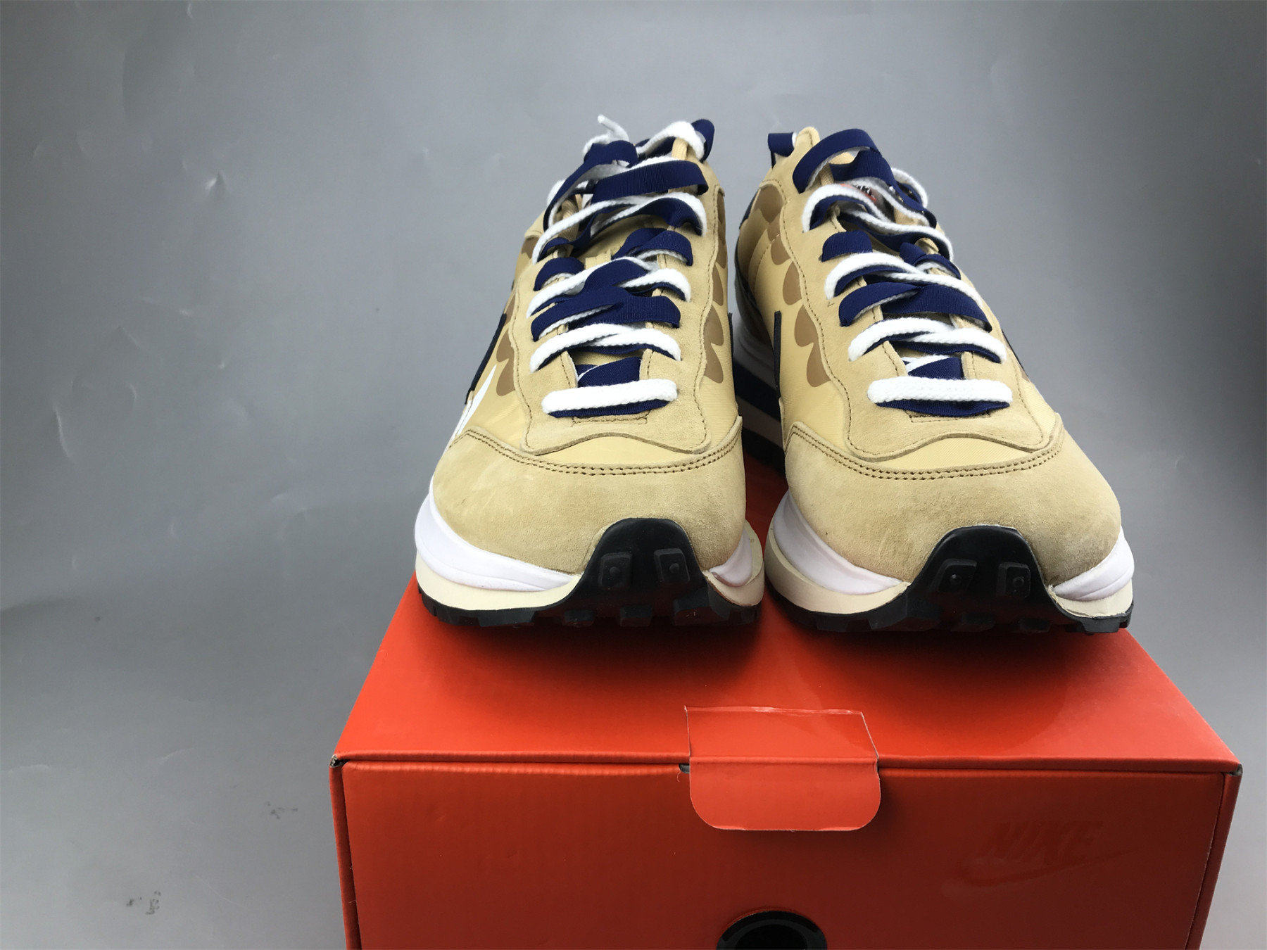 UA NIKE SACAI X VAPORWAFFLE 