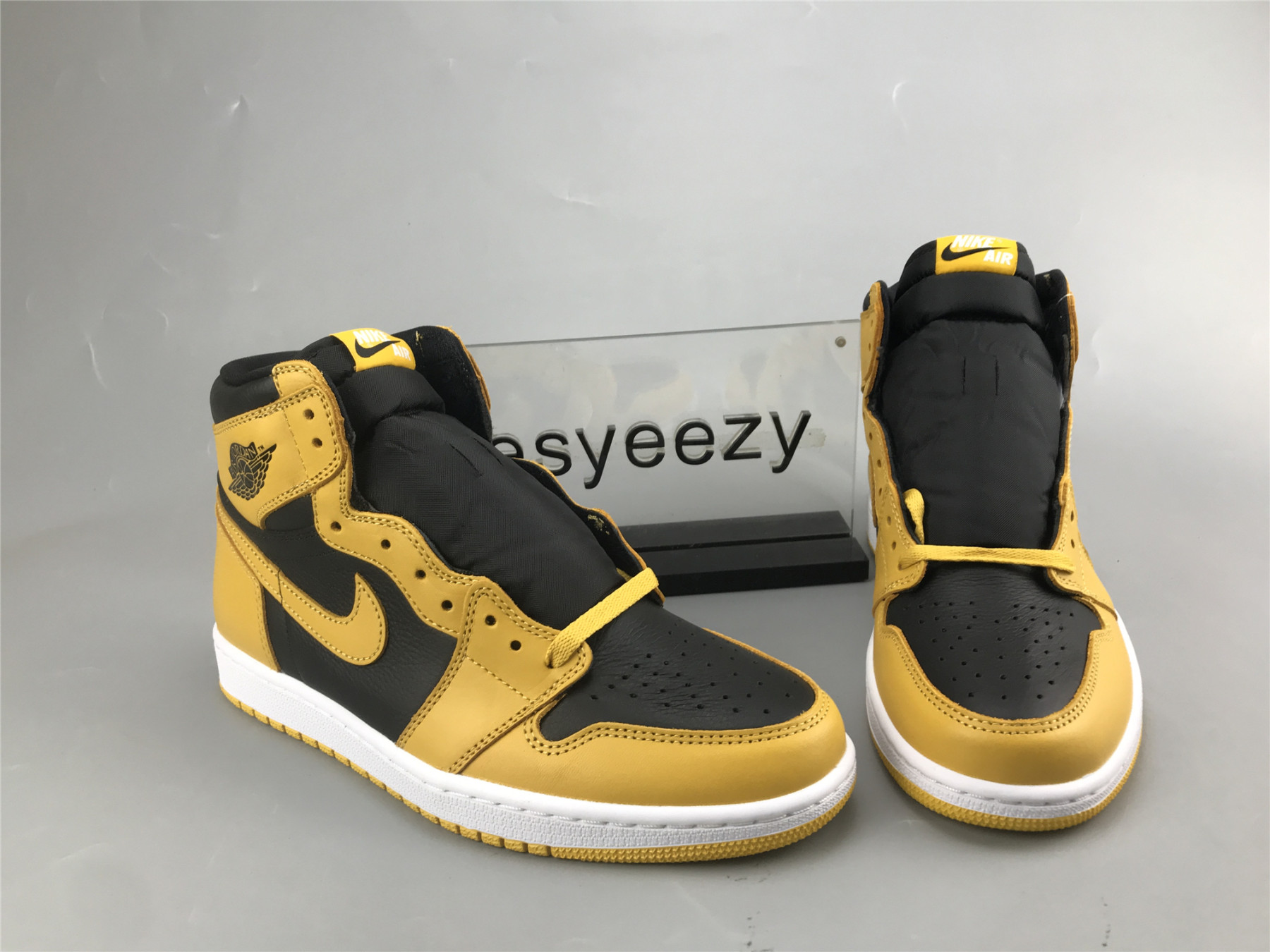 UA AIR JORDAN 1 HIGH RETRO OG 