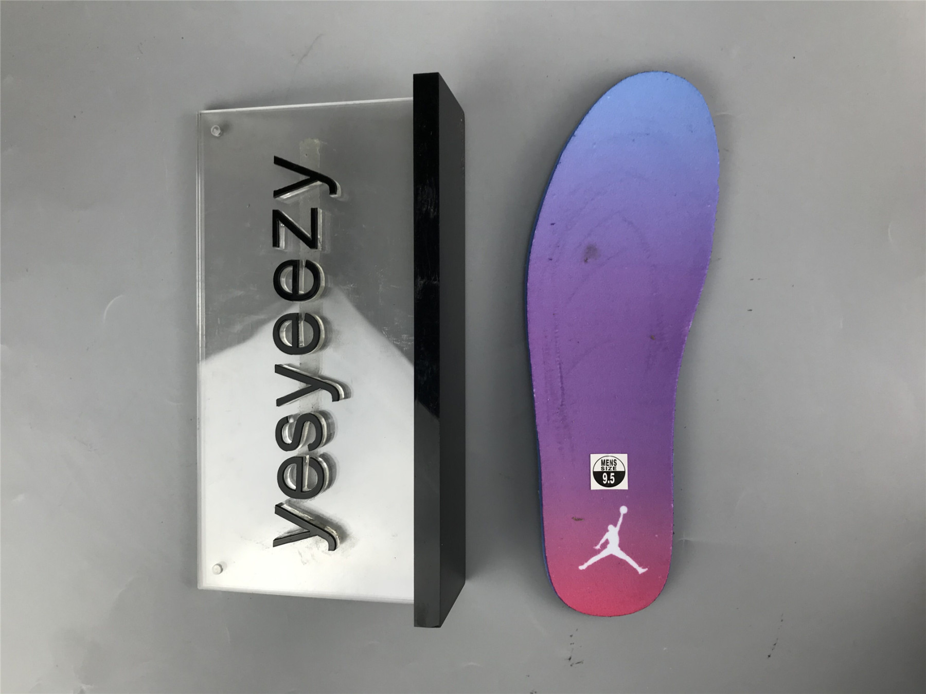 UA AIR JORDAN 12 RETRO LOW 