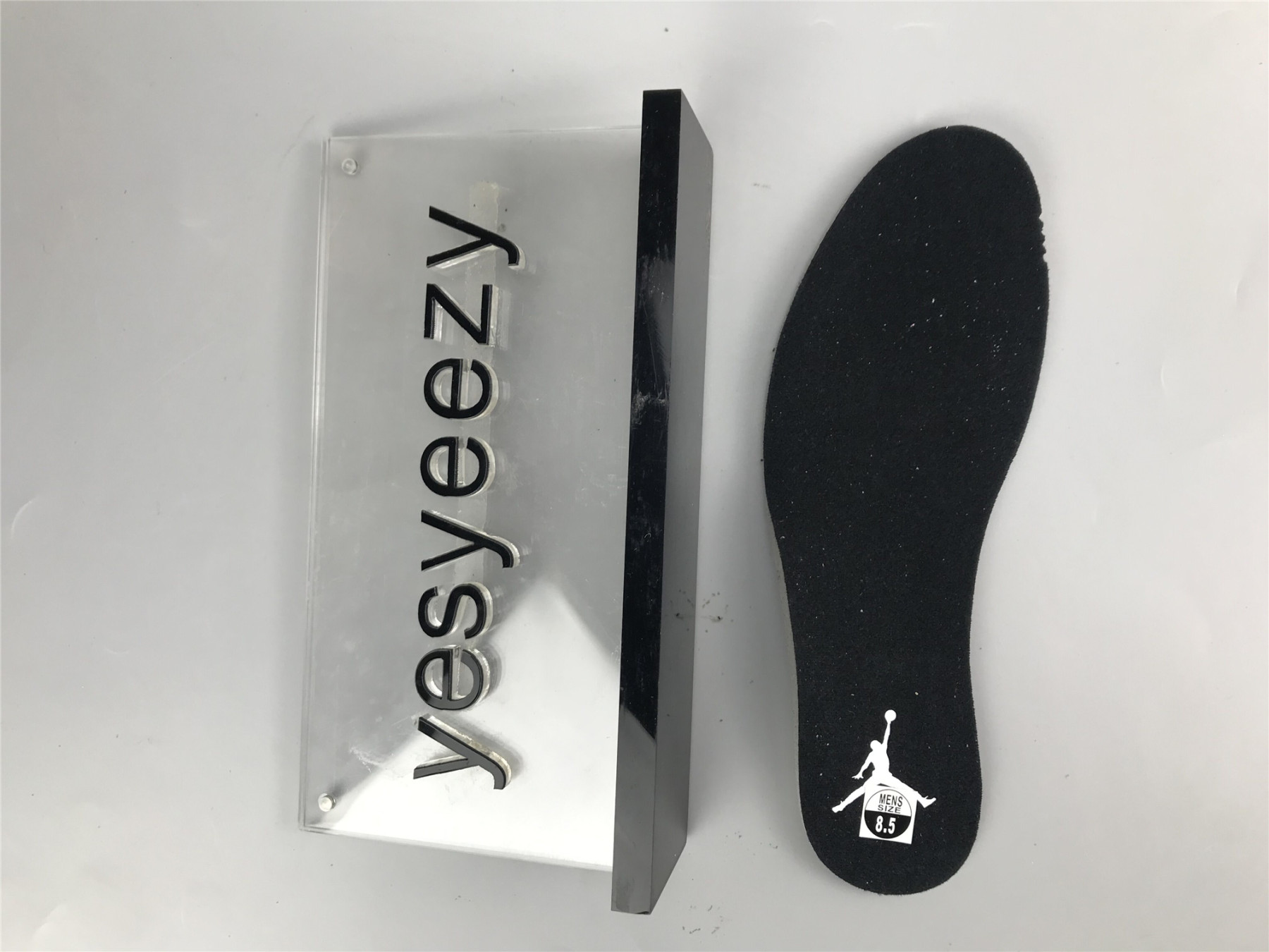 UA AIR JORDAN 5 RETRO 