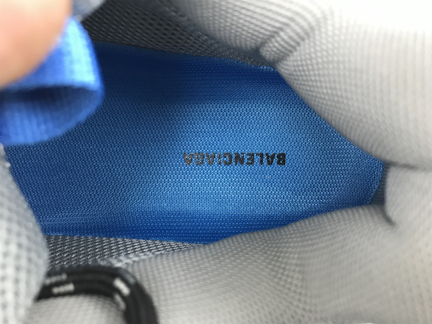 UA TRIPLE S CLEAR SOLE ASH ROYAL