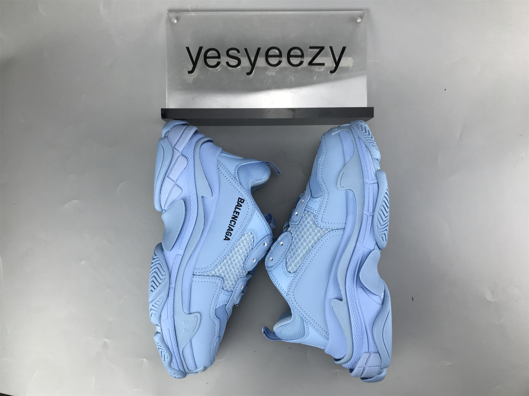UA TRIPLE S CLEAR SOLE BLUE