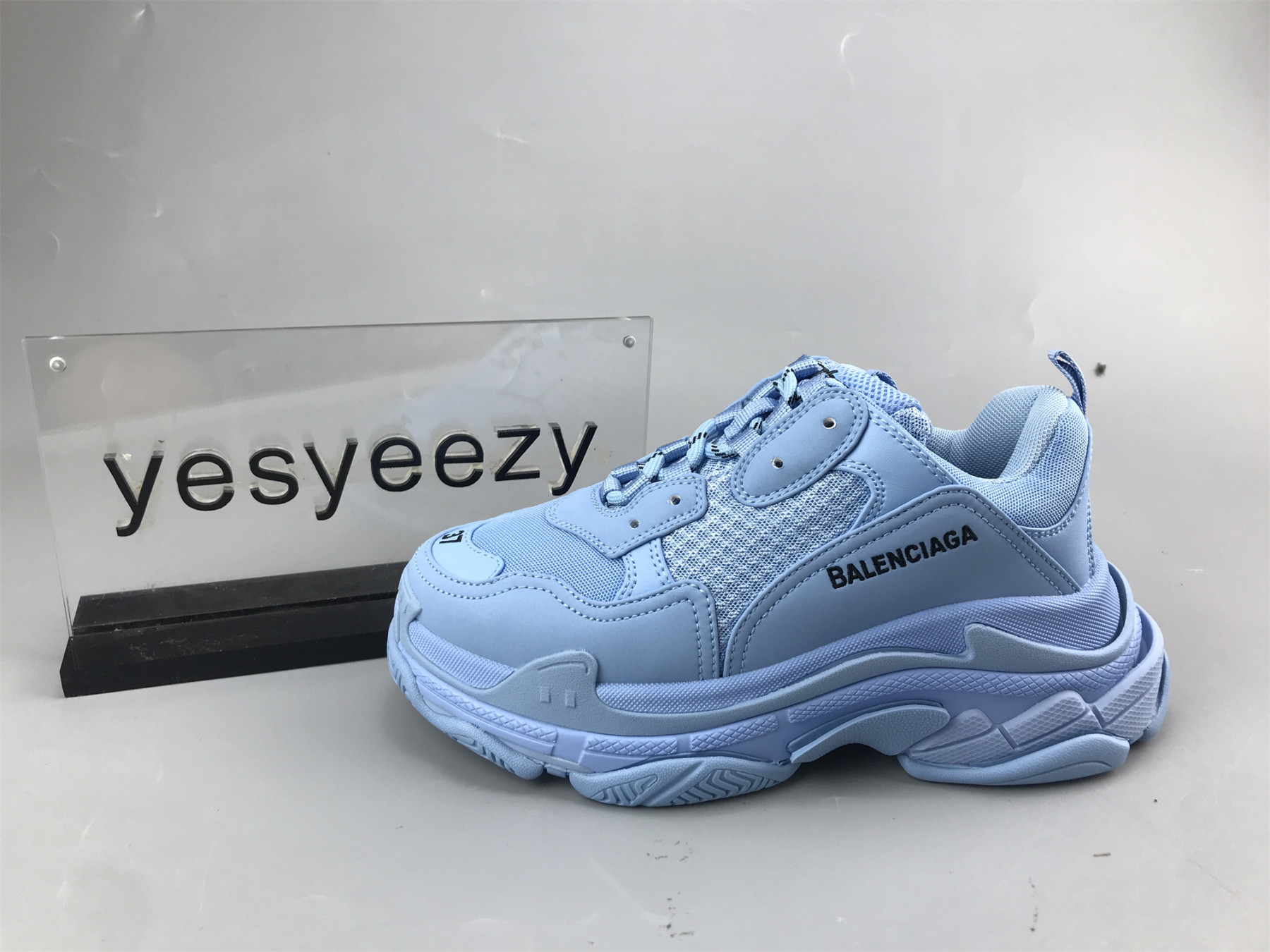 UA TRIPLE S CLEAR SOLE BLUE