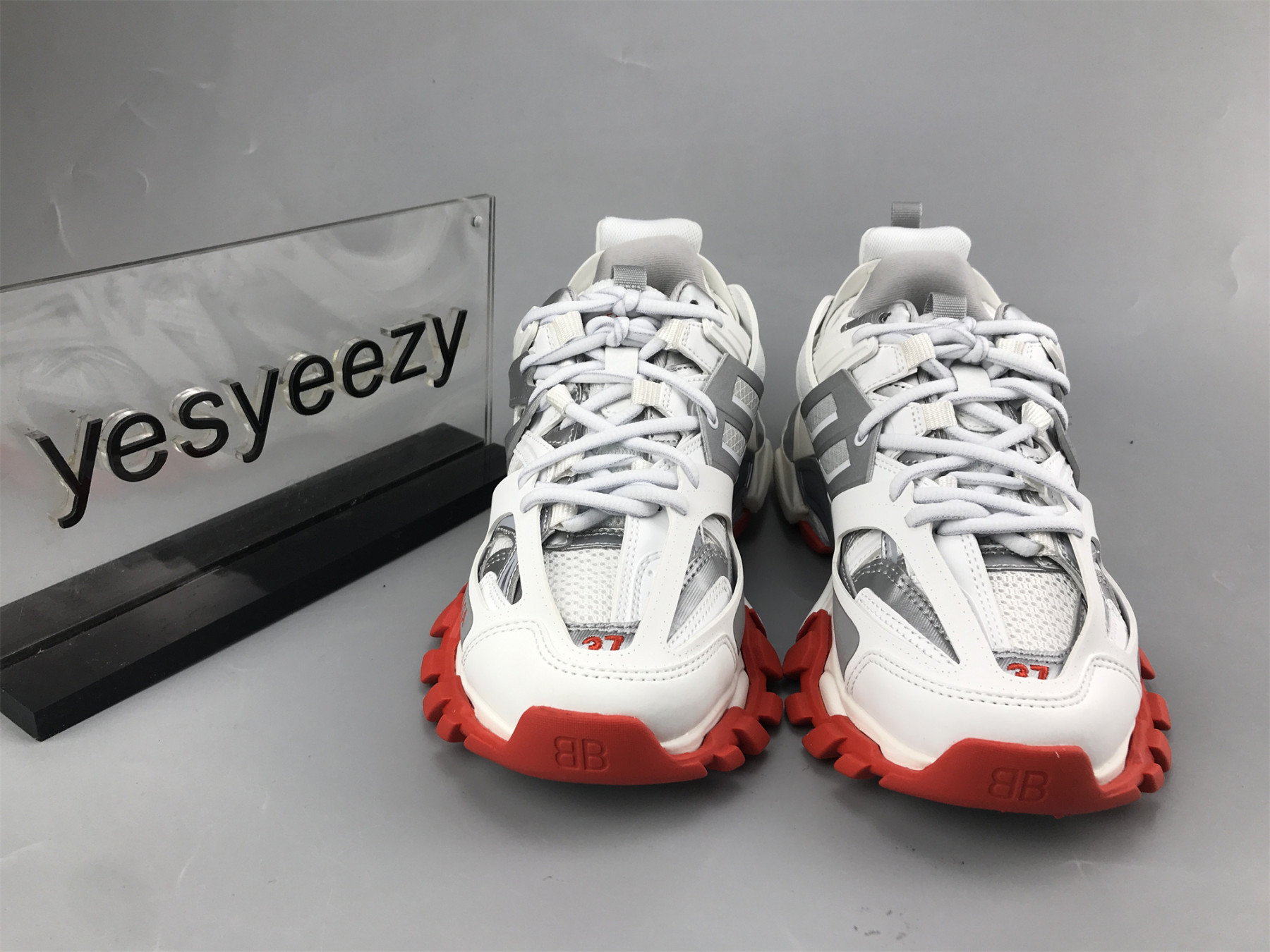 UA TRACK SNEAKER WHITE GREY RED