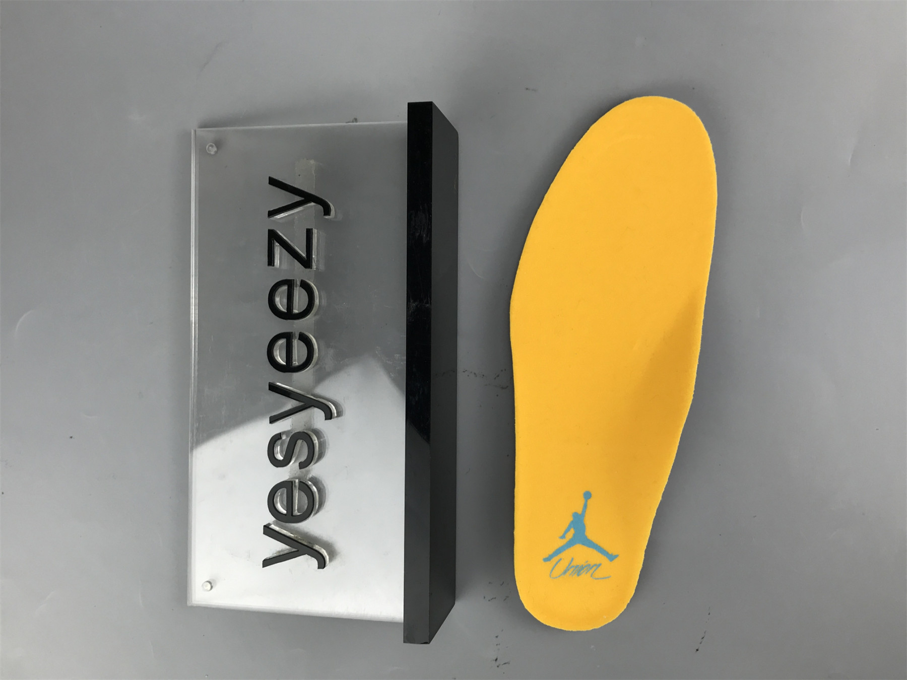 UA AIR JORDAN 4 RETRO SP 30th ANNIVERSARY UNION TAUPE HAZE