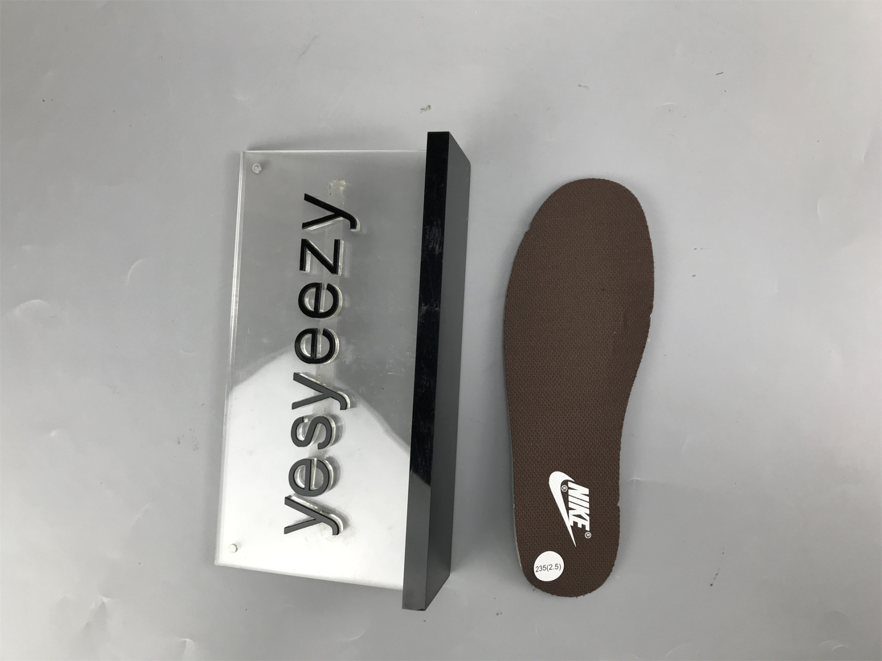 UA WMNS NIKE DUNK LOW SE 