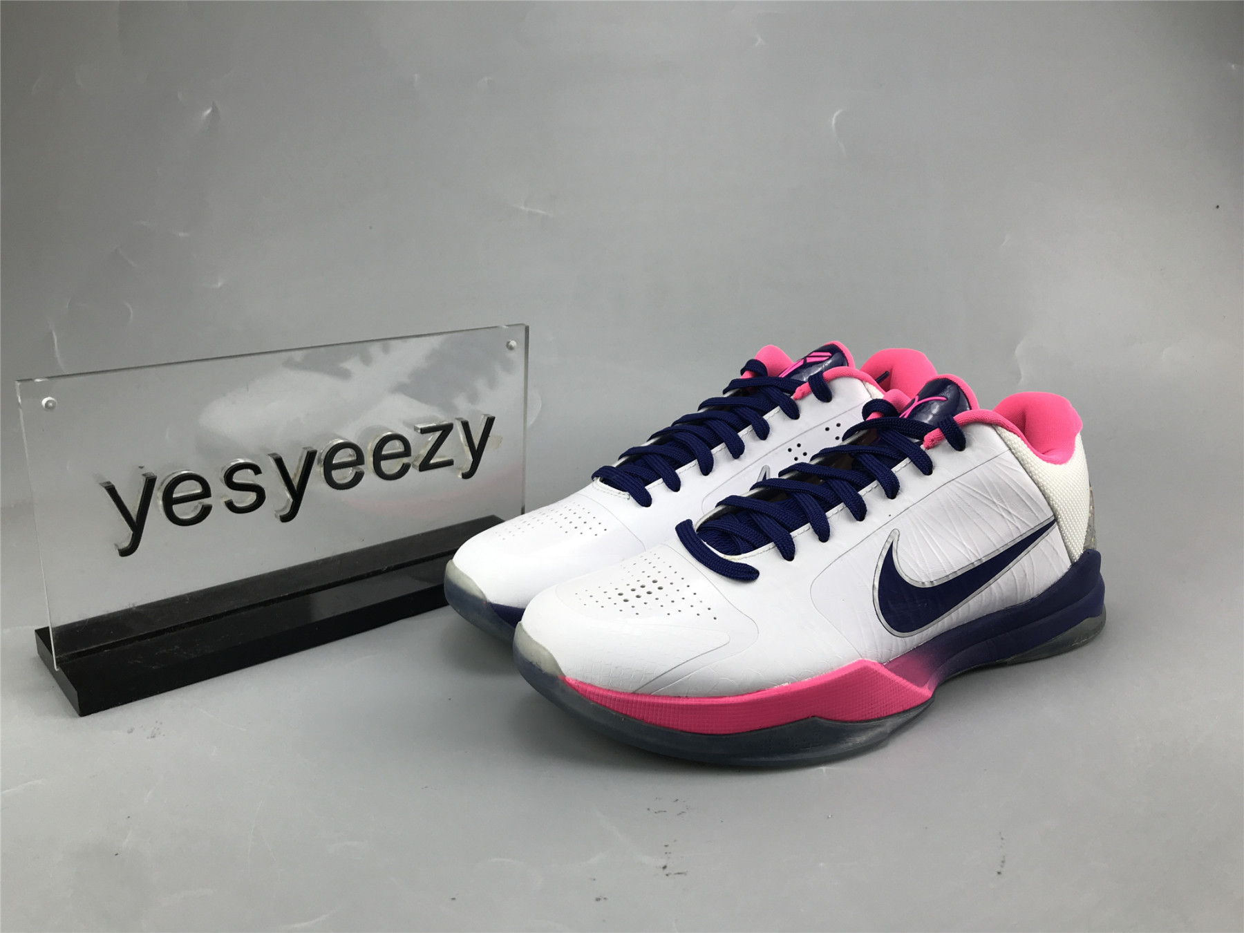 UA NIKE ZOOM KOBE 5 PROTRO 