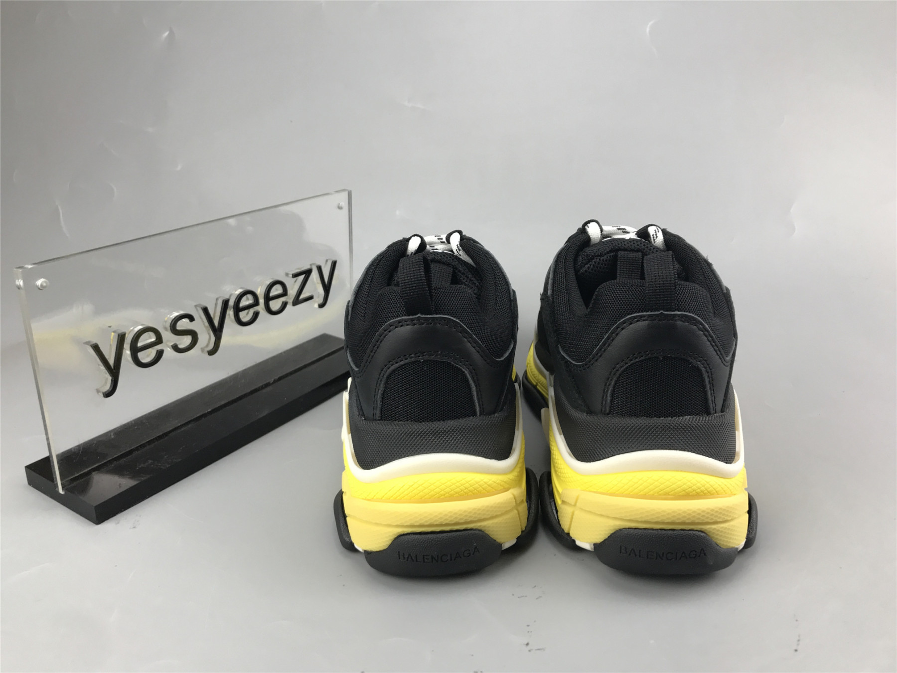 UA TRIPLE S CLEAR SOLE BLACK YELLOW