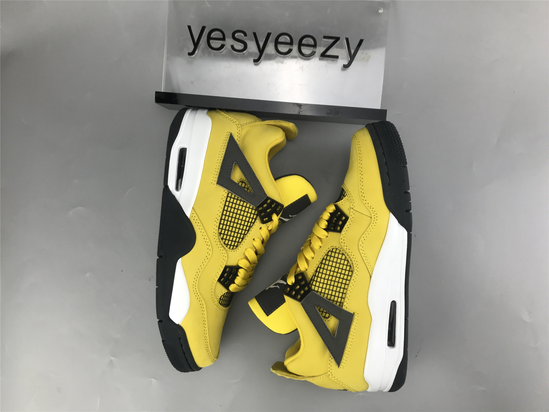 UA AIR JORDAN 4 RETRO LS 