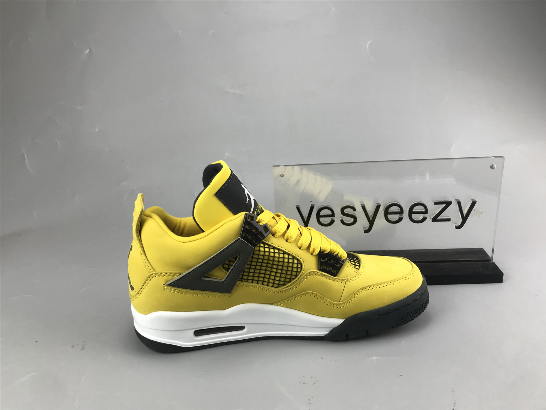 UA AIR JORDAN 4 RETRO LS 