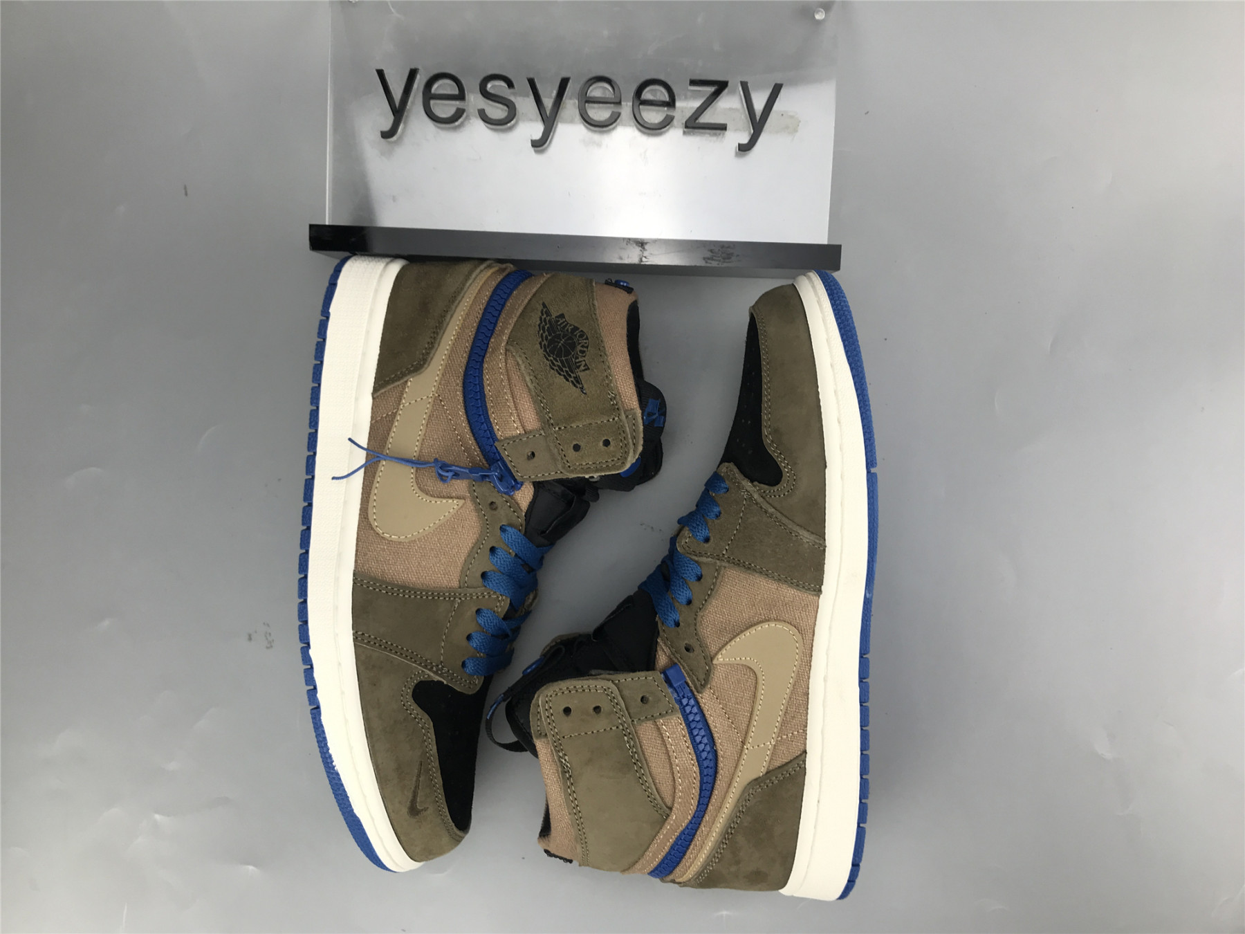 UA AIR JORDAN 1 HIGH SWITCH BLACK BROWN BLUE