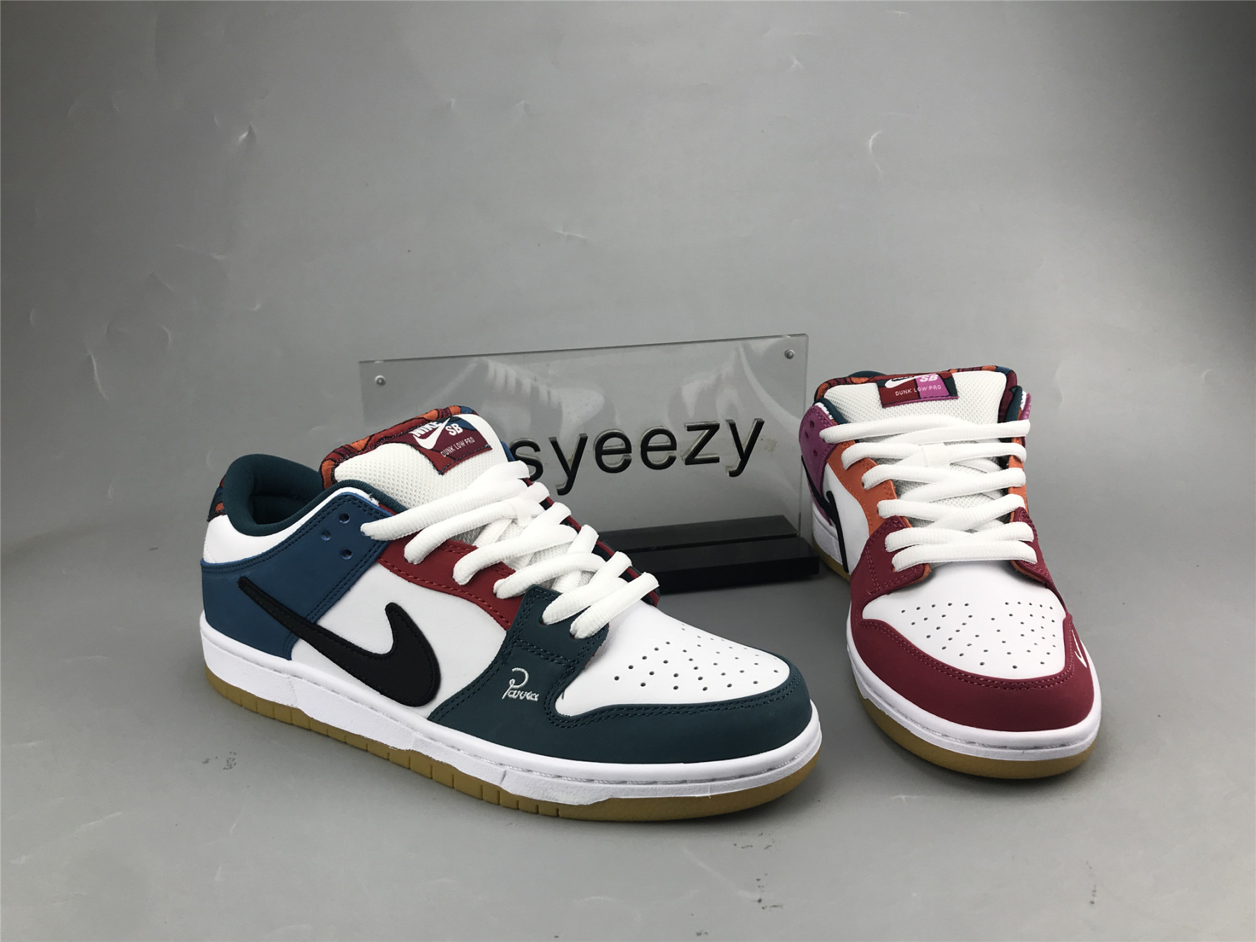 UA PARRA NIKE SB DUNK LOW 2021