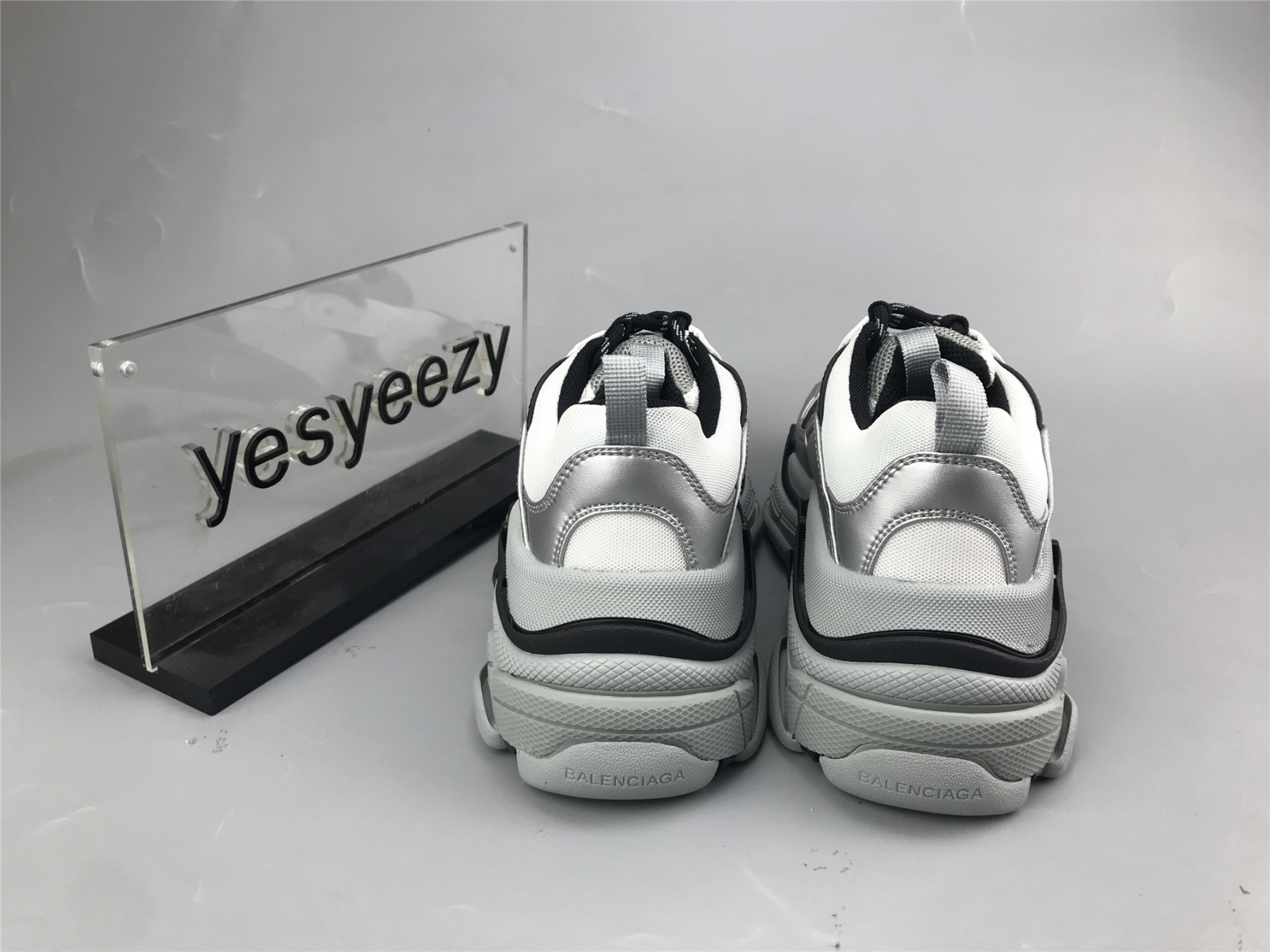 UA TRIPLE S SNEAKER GREY DARK GRAY BLACK