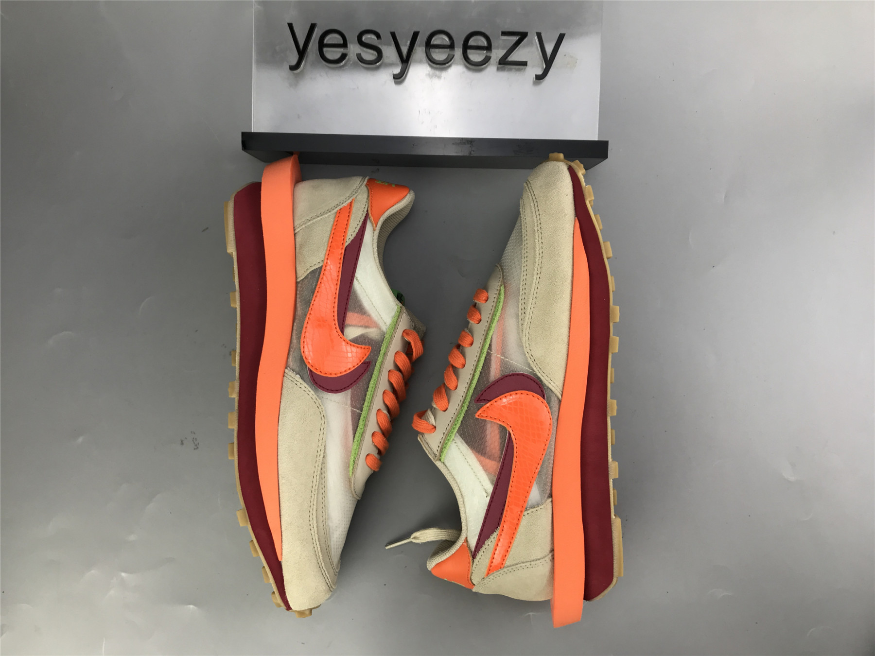 UA NIKE LDWAFFLE CLOT SACAI NET ORANGE BLAZE