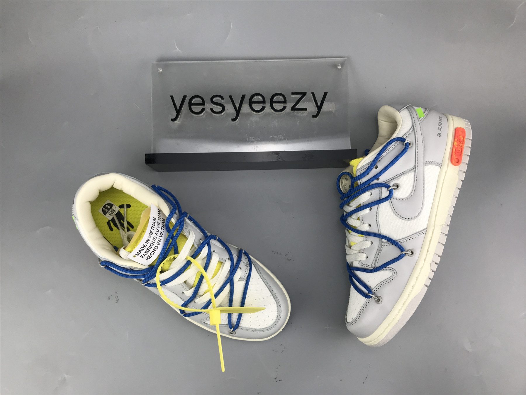 UA NIKE OFF-WHITE X DUNK LOW 